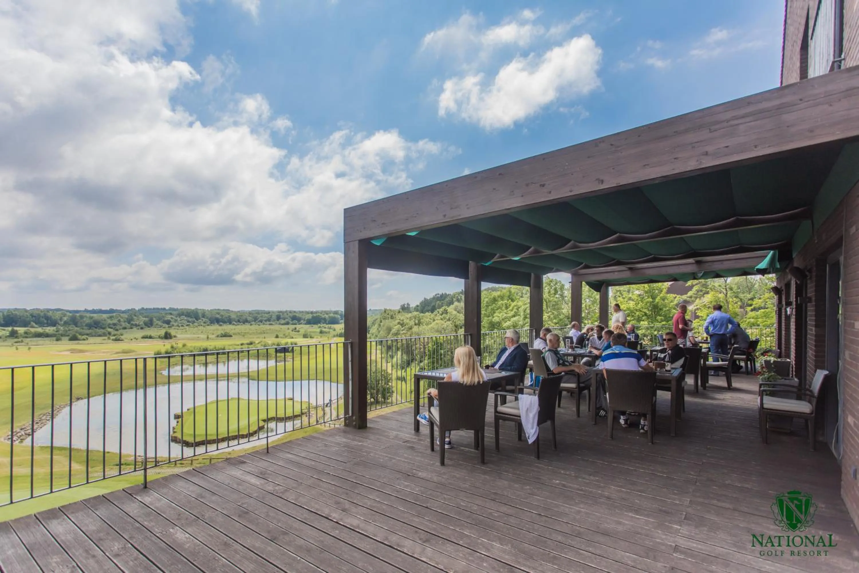 Restaurant/places to eat in National Golf Resort