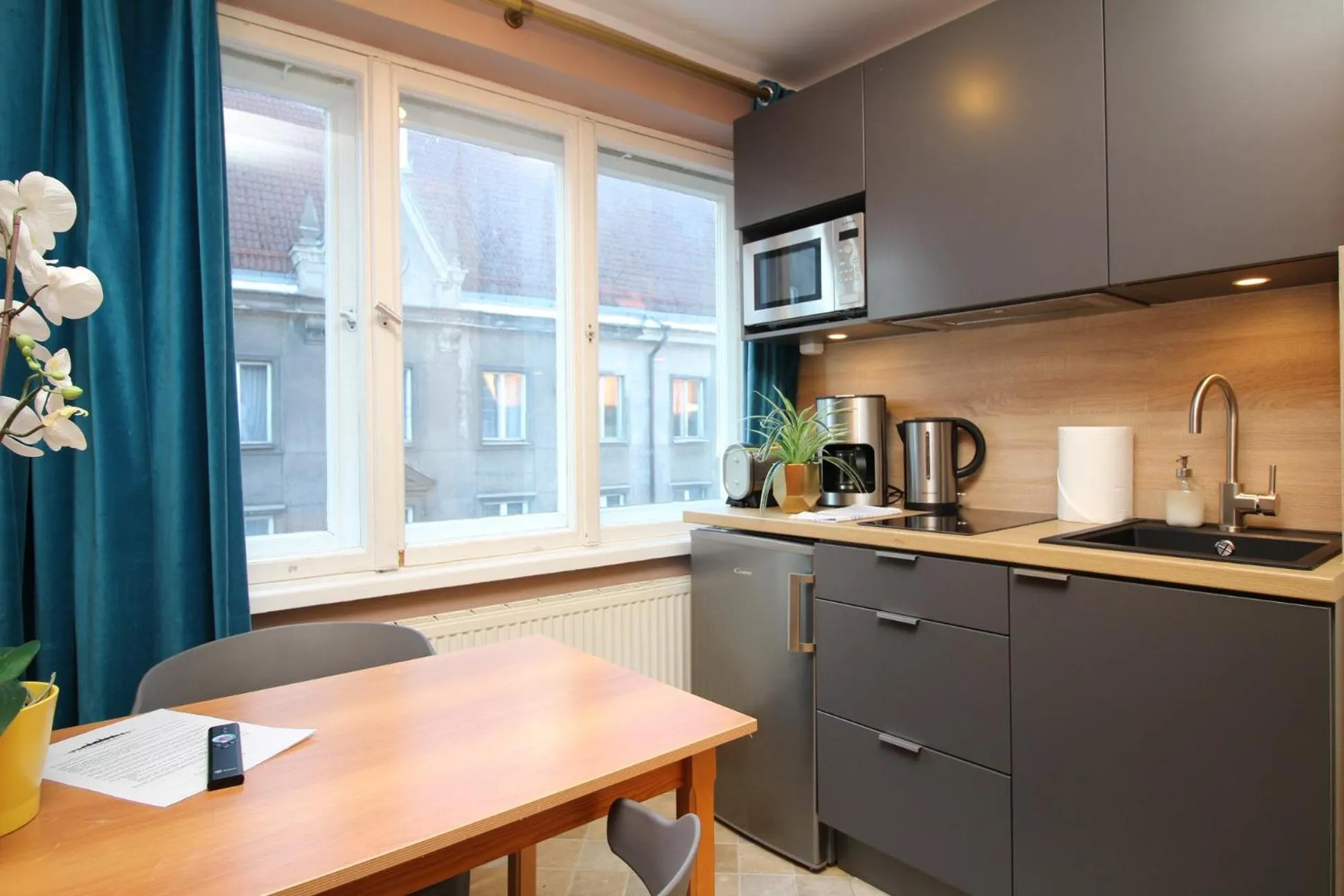 Kitchen or kitchenette in Tallinn City Apartments - Town Hall Square