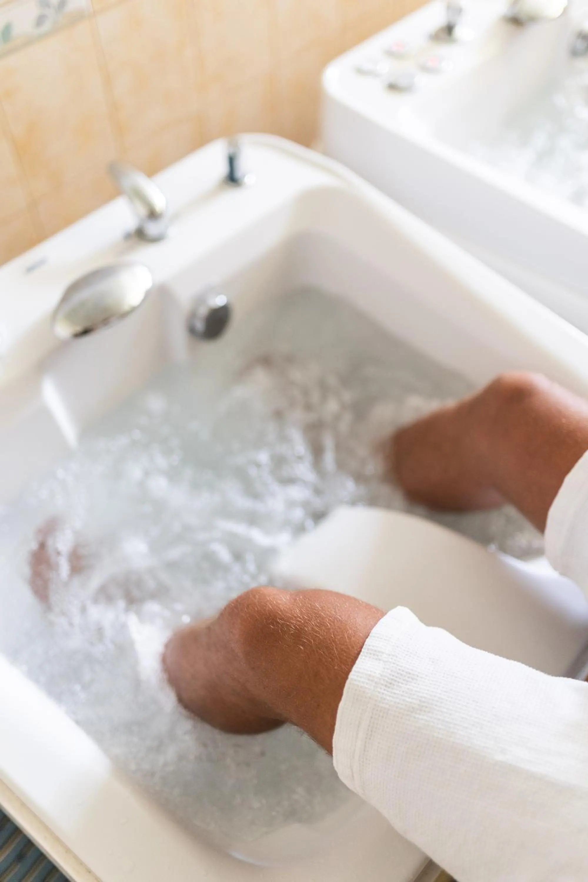 Hot Tub in Health & Wellness Center Energetikas