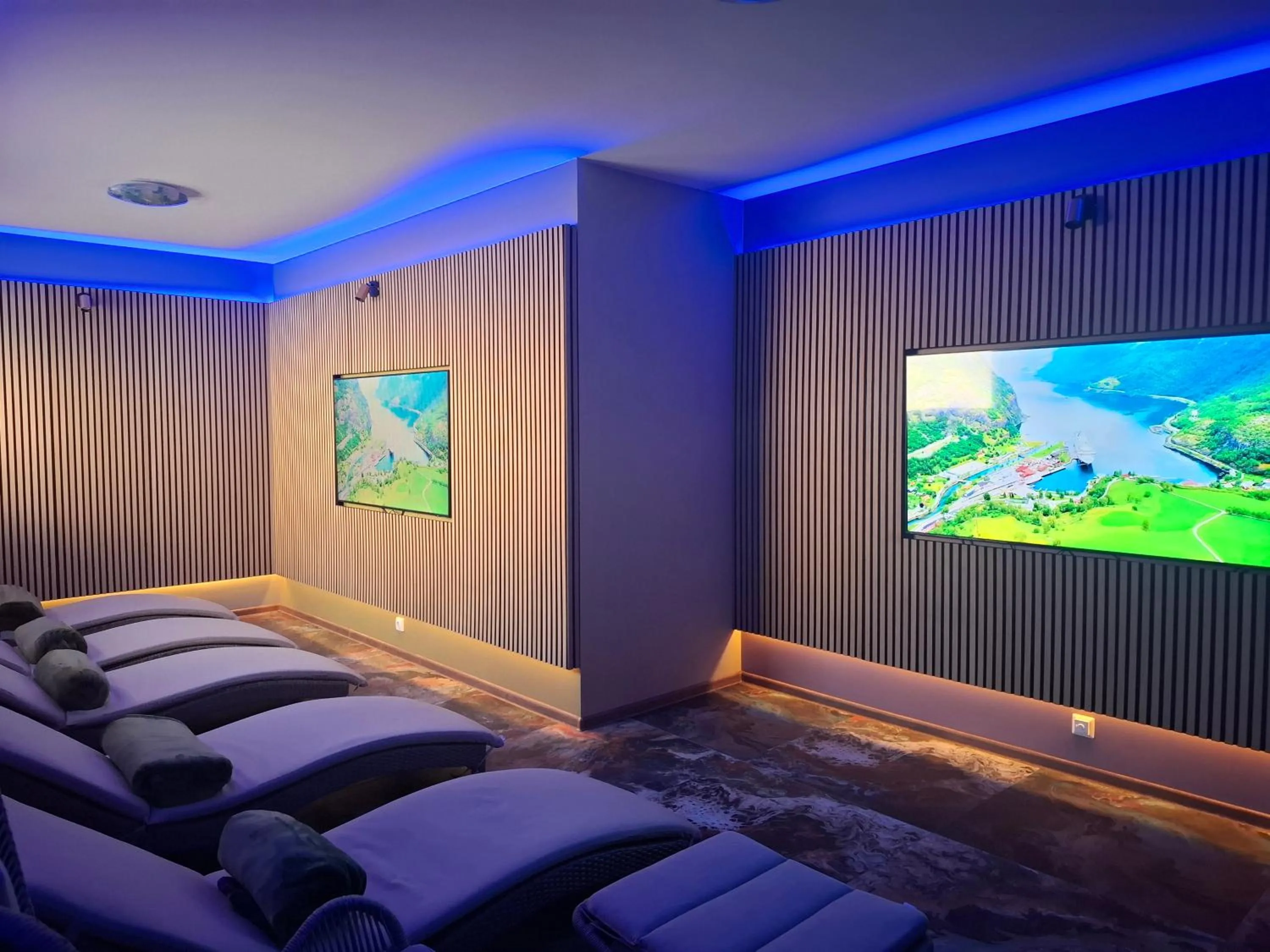 Seating area in Health & Wellness Center Energetikas