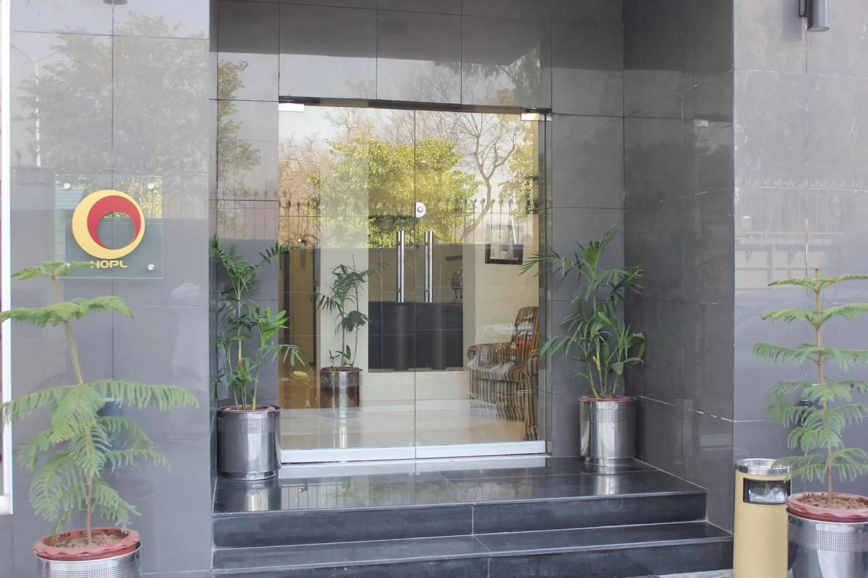 Facade/entrance in Hotel One Super, Islamabad Facade/entrance in Hotel One Super, Islamabad