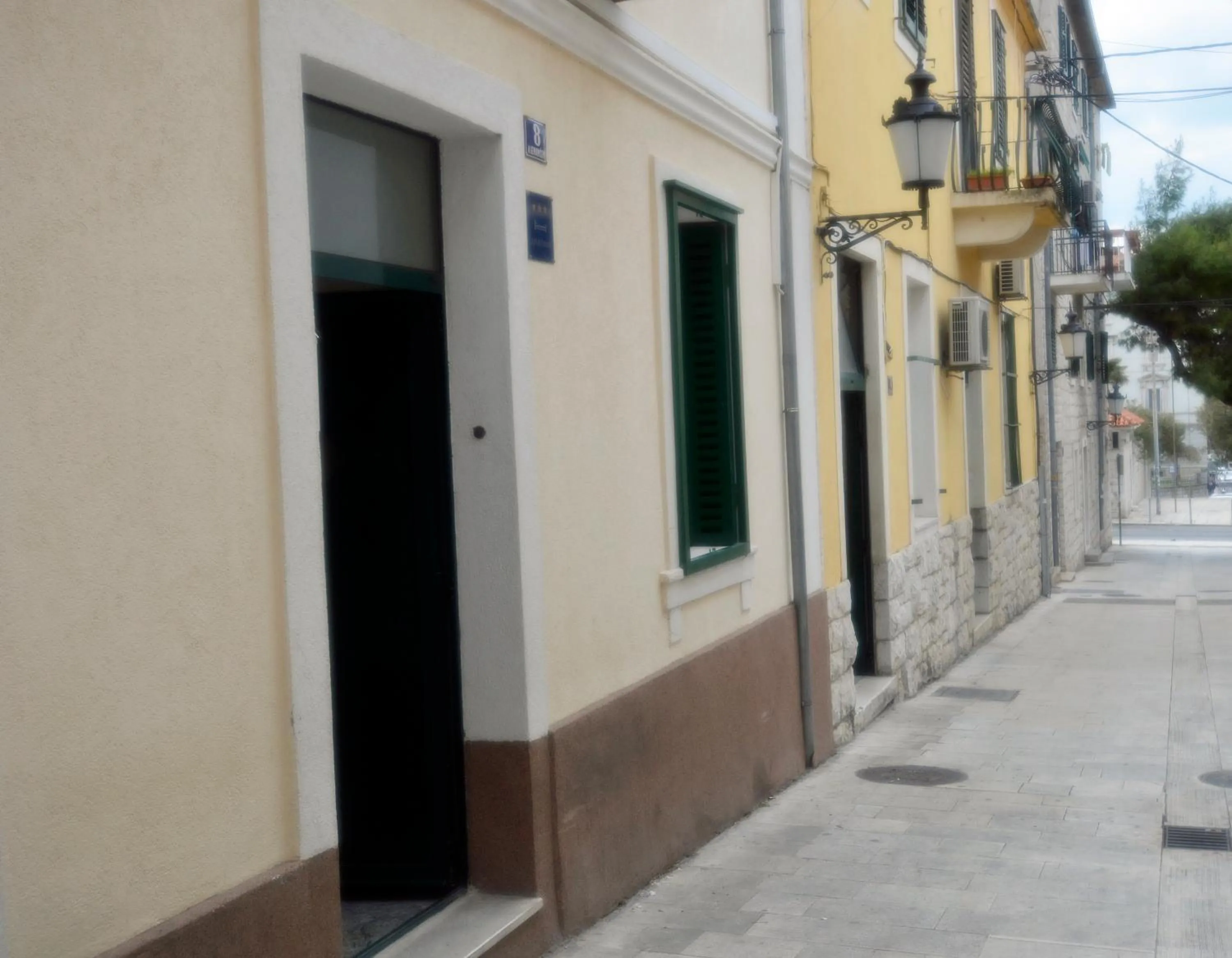 Property building in Kuzma Rooms and Apartments