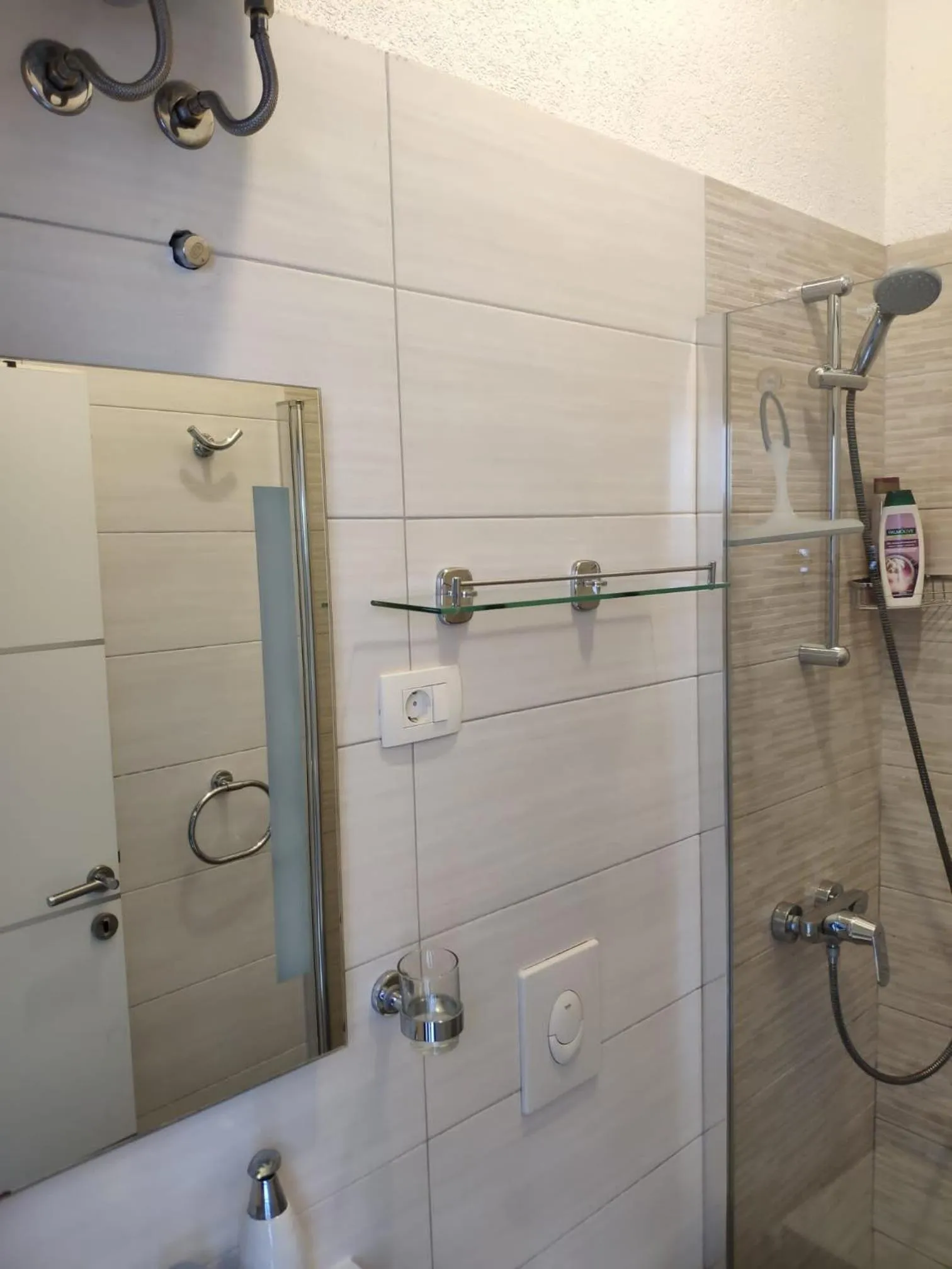 Bathroom in Kuzma Rooms and Apartments