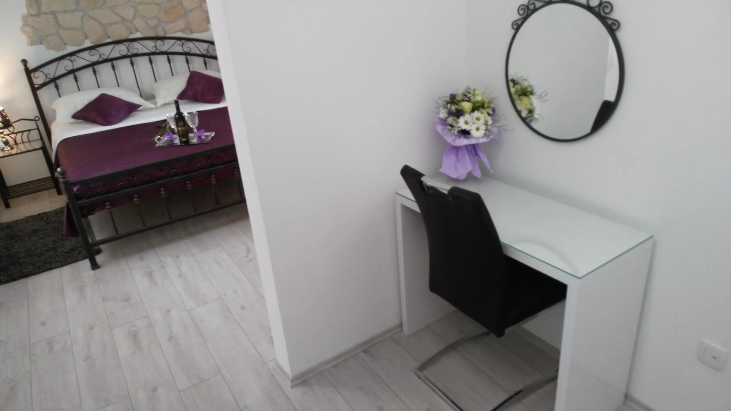 Bedroom in Kuzma Rooms and Apartments