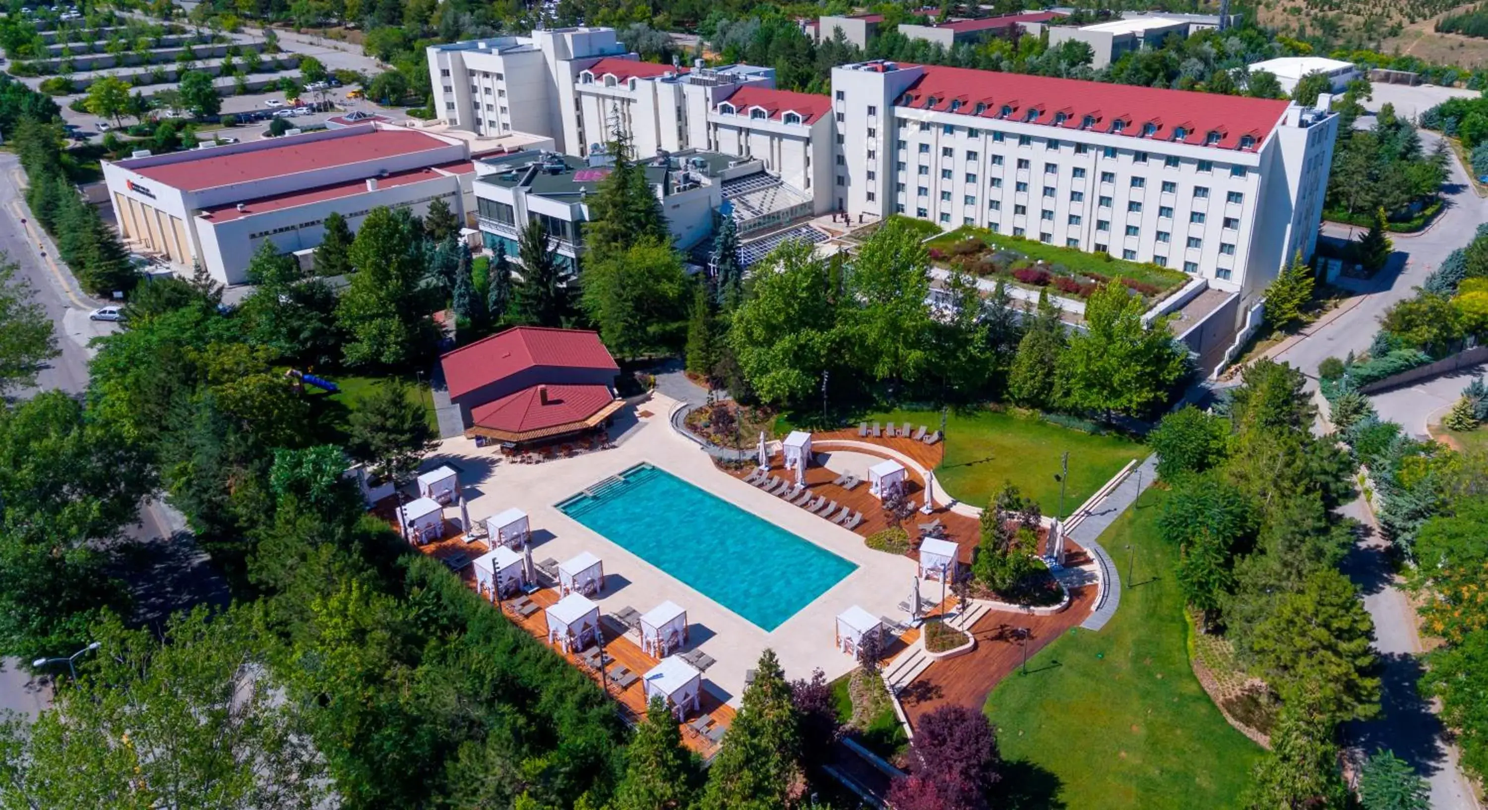Property building in Bilkent Hotel and Conference Center Property building in Bilkent Hotel and Conference Center