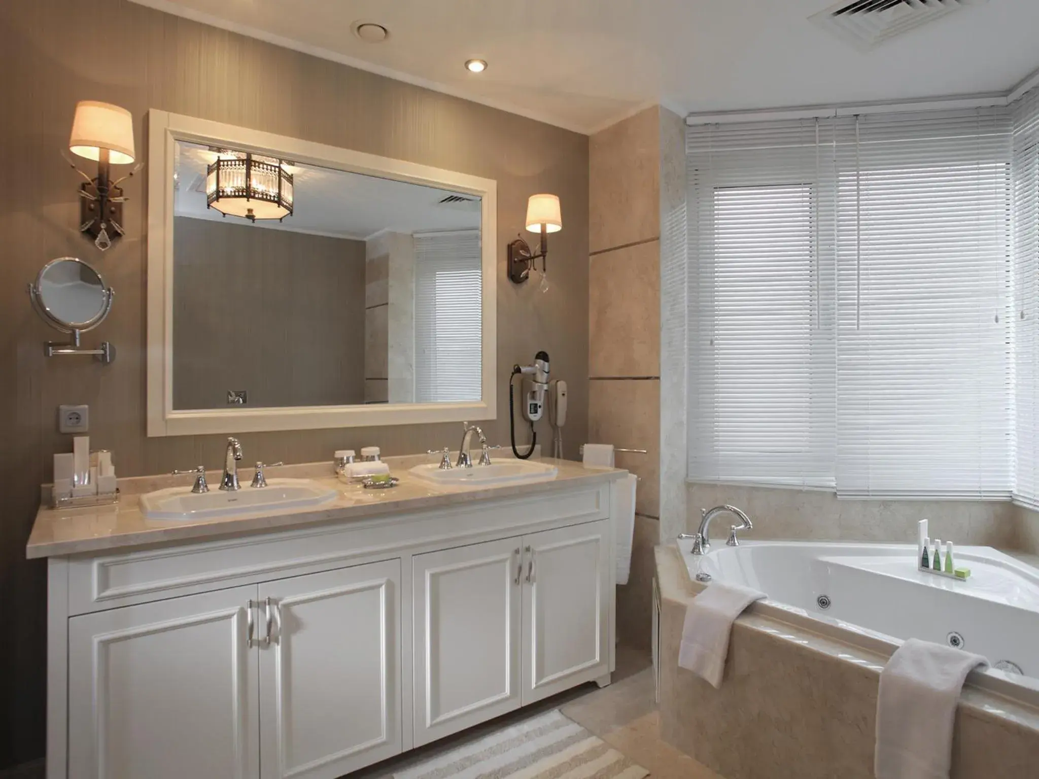 Bathroom in Bilkent Hotel and Conference Center Bathroom in Bilkent Hotel and Conference Center