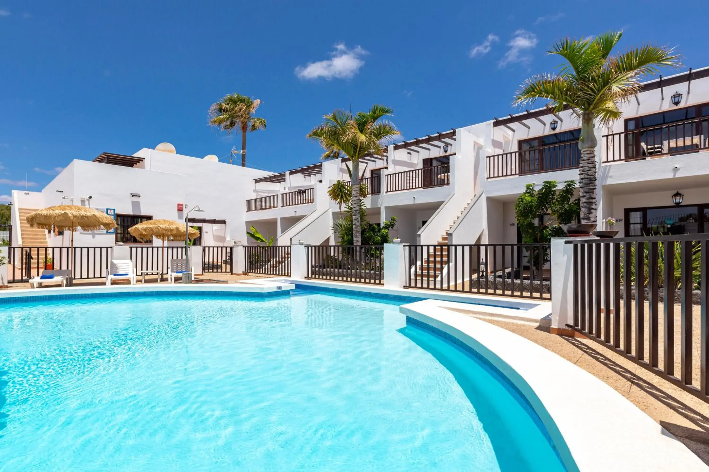Apartamentos las Lilas Apartamentos las Lilas