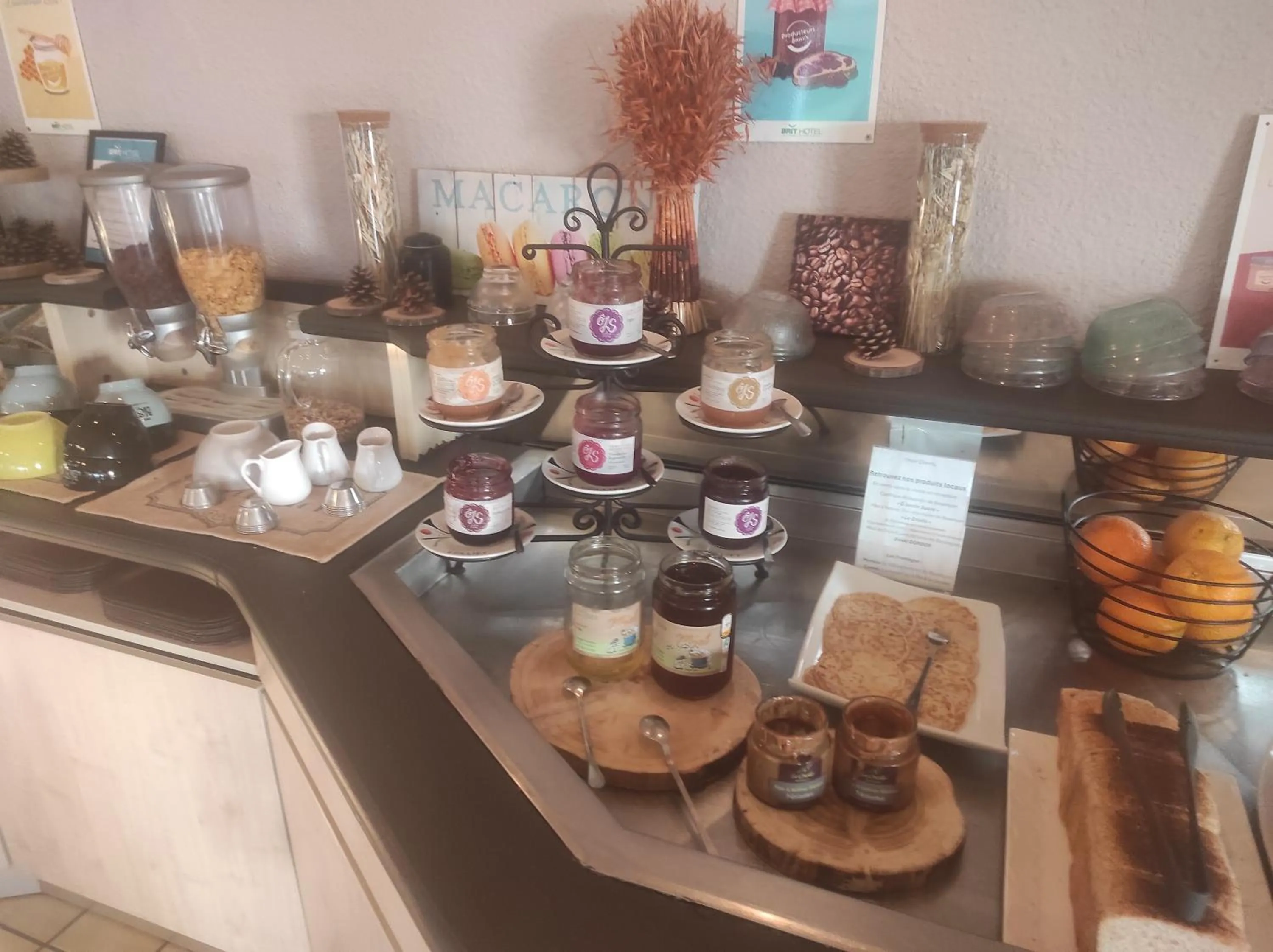 Breakfast in Brit Hotel Besancon l'Horloge