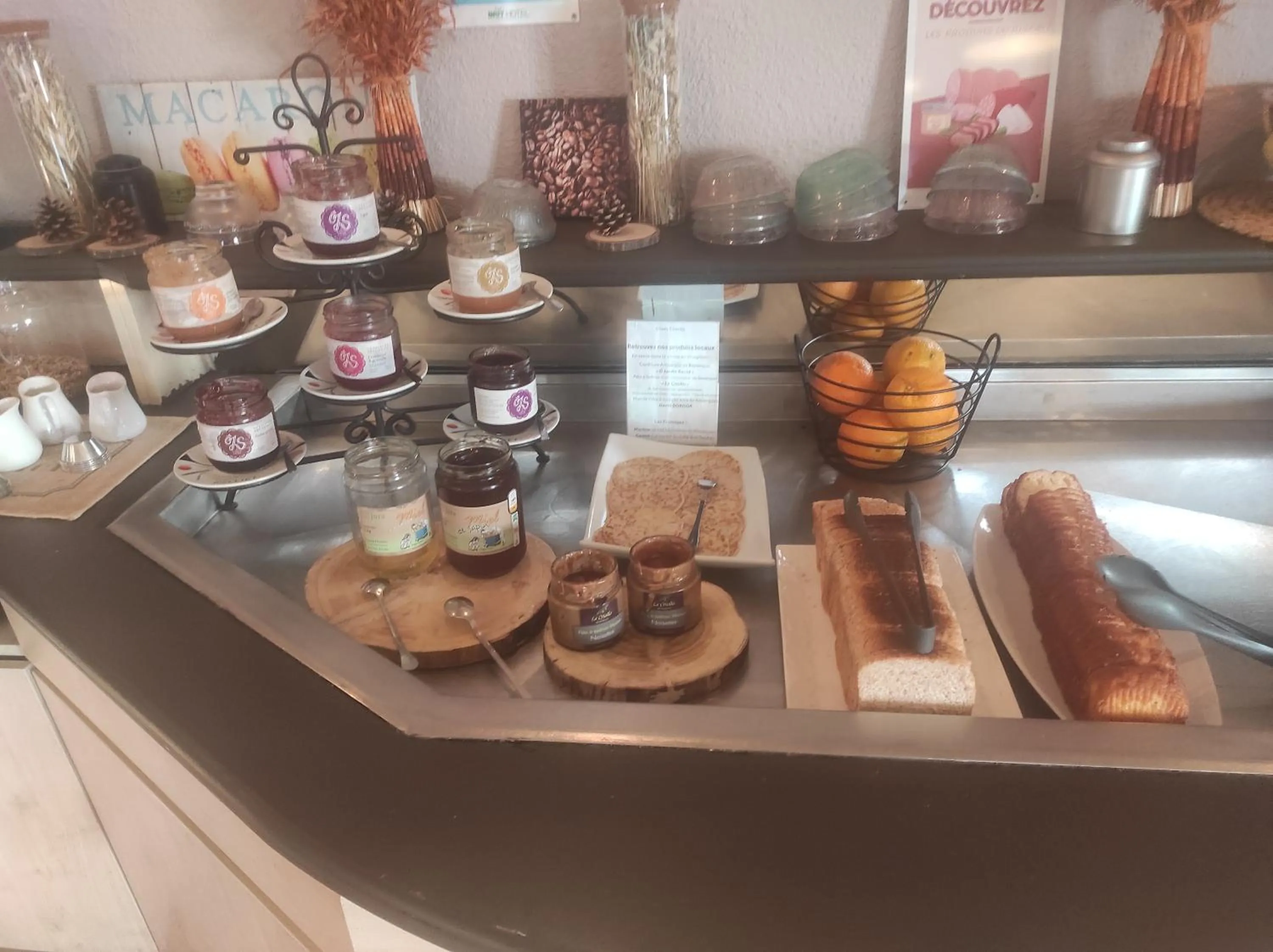 Breakfast in Brit Hotel Besancon l'Horloge