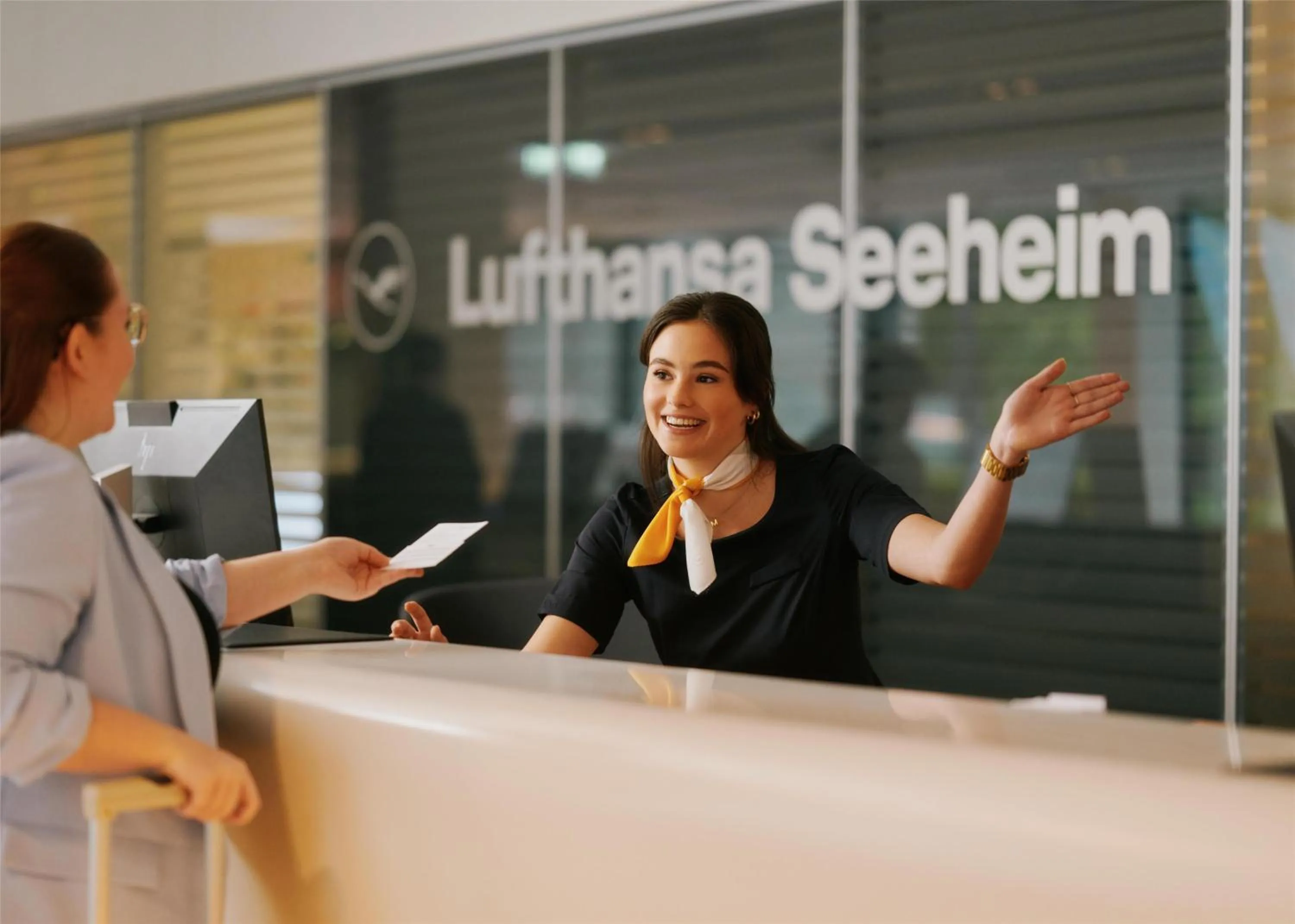 Lobby or reception in Lufthansa Seeheim - More than a Conference Hotel