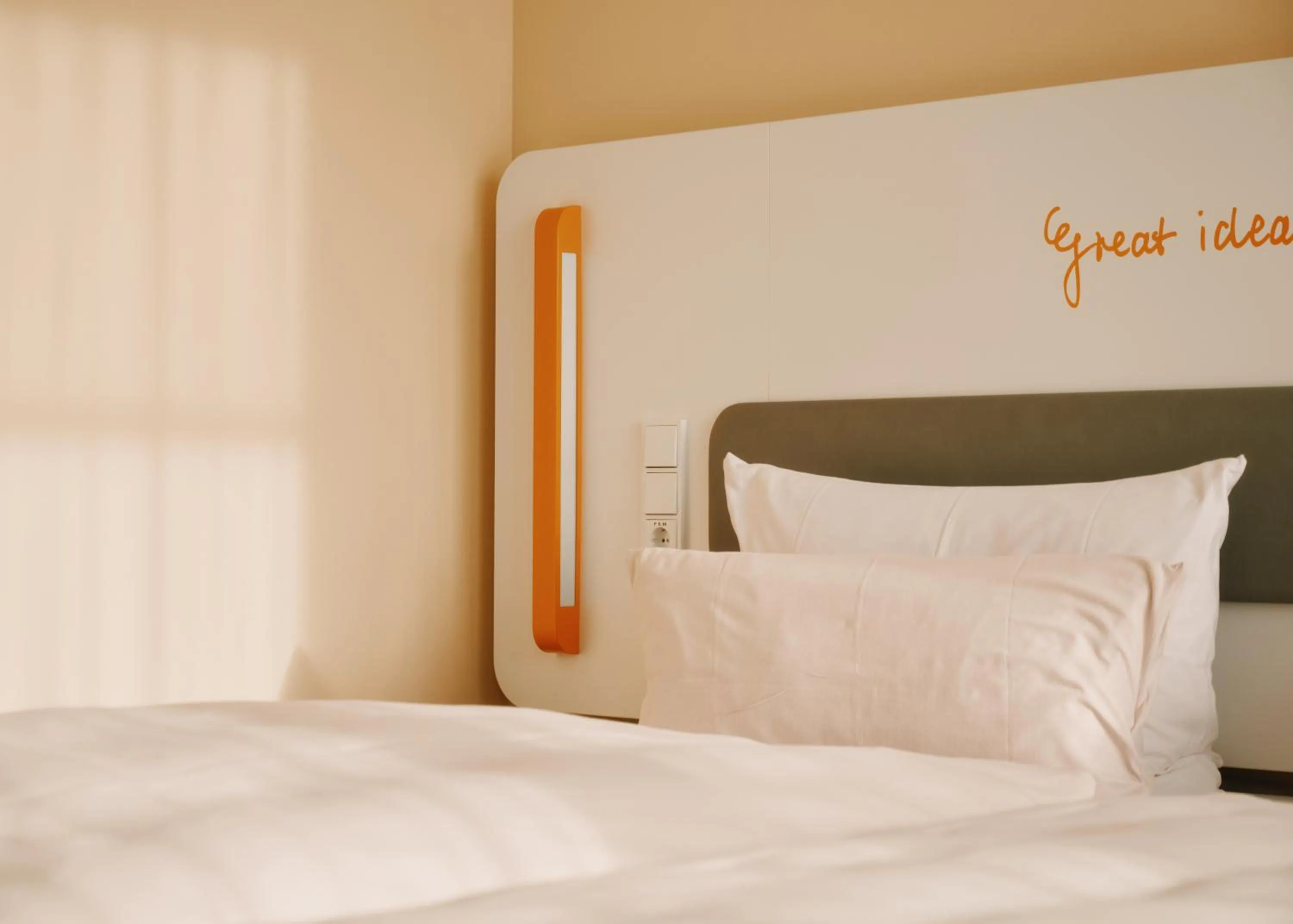 Bed in Lufthansa Seeheim - More than a Conference Hotel