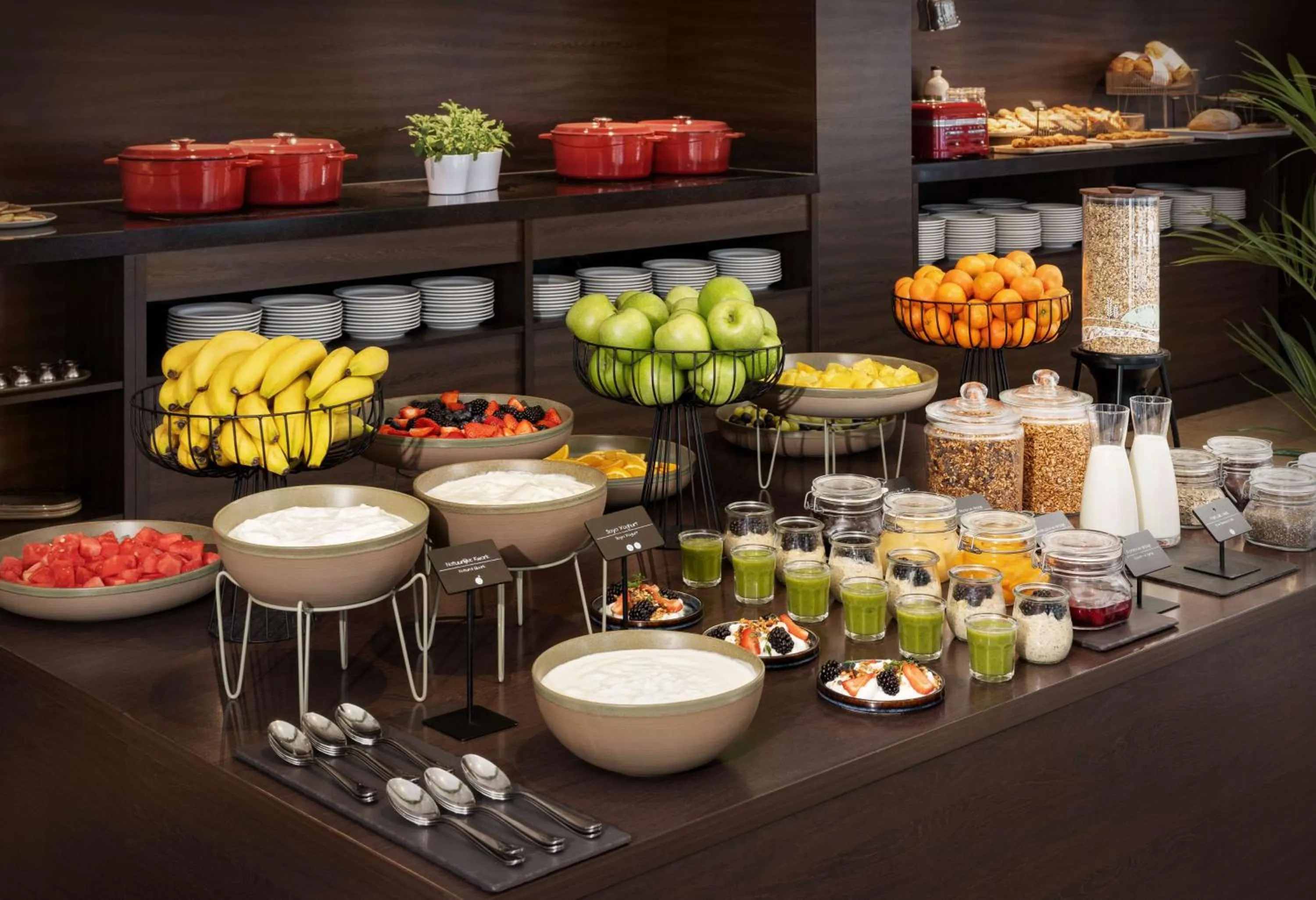 Restaurant/places to eat in NH Amsterdam Zuid