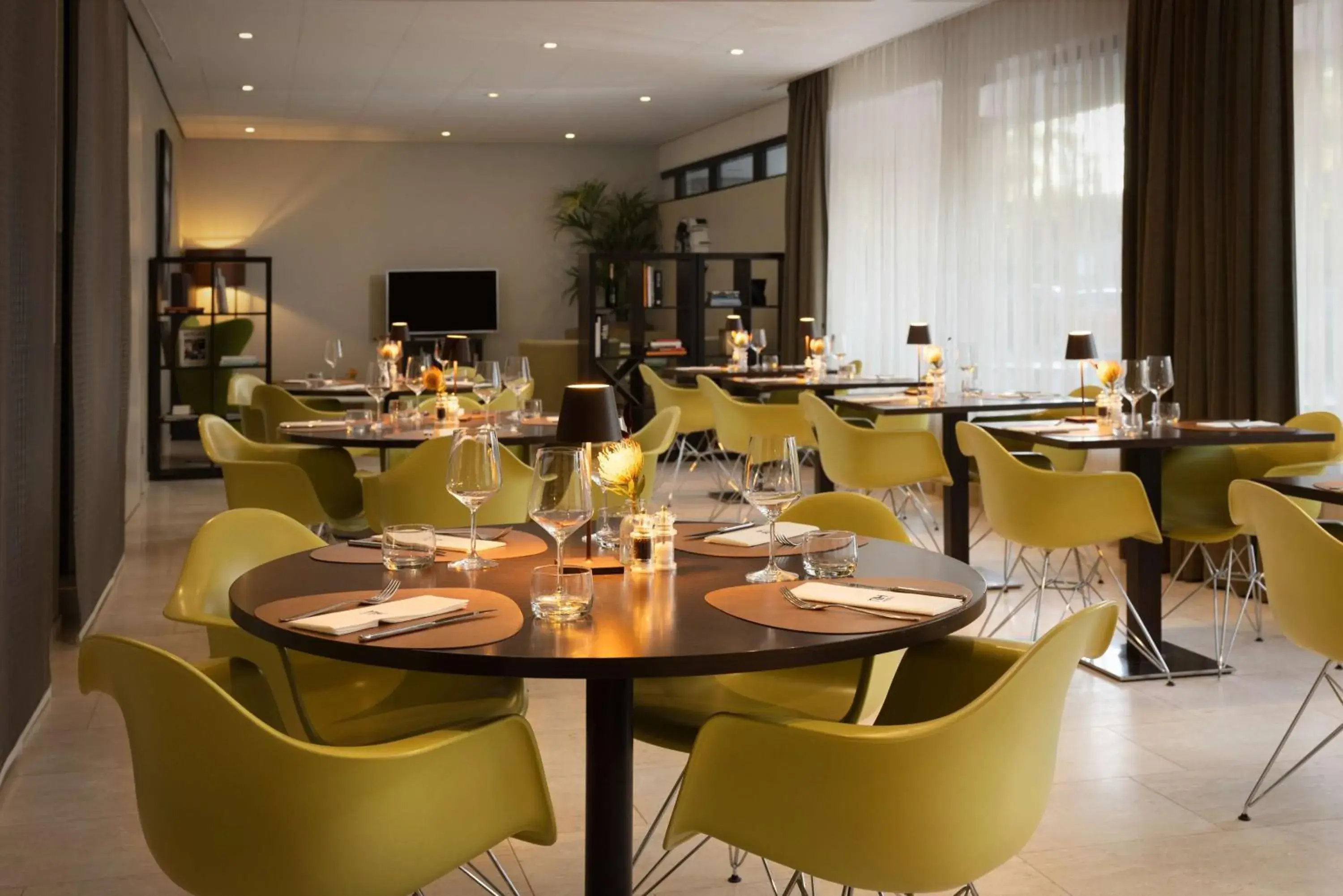 Restaurant/places to eat in NH Amsterdam Zuid Restaurant/places to eat in NH Amsterdam Zuid