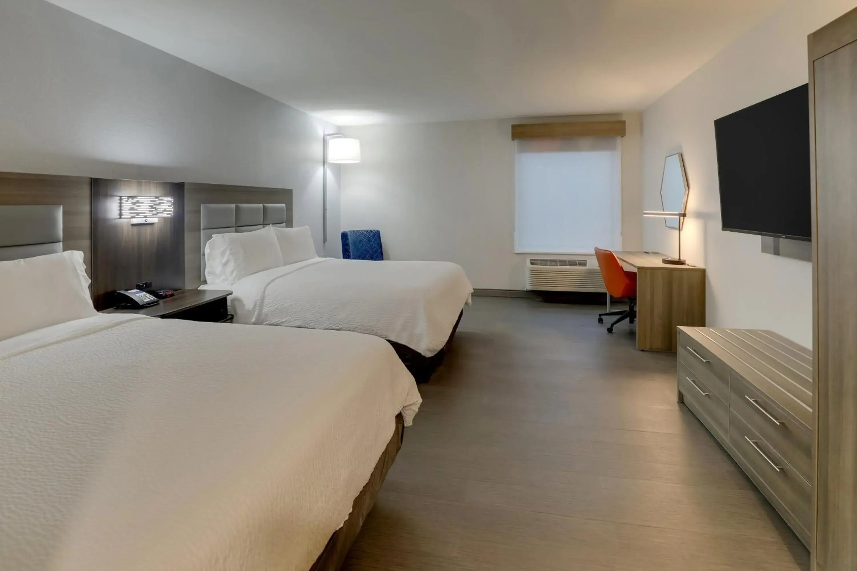 Standard Room with Two Queen Beds in Holiday Inn Express Lexington Southwest Nicholasville by IHG Standard Room with Two Queen Beds in Holiday Inn Express Lexington Southwest Nicholasville by IHG