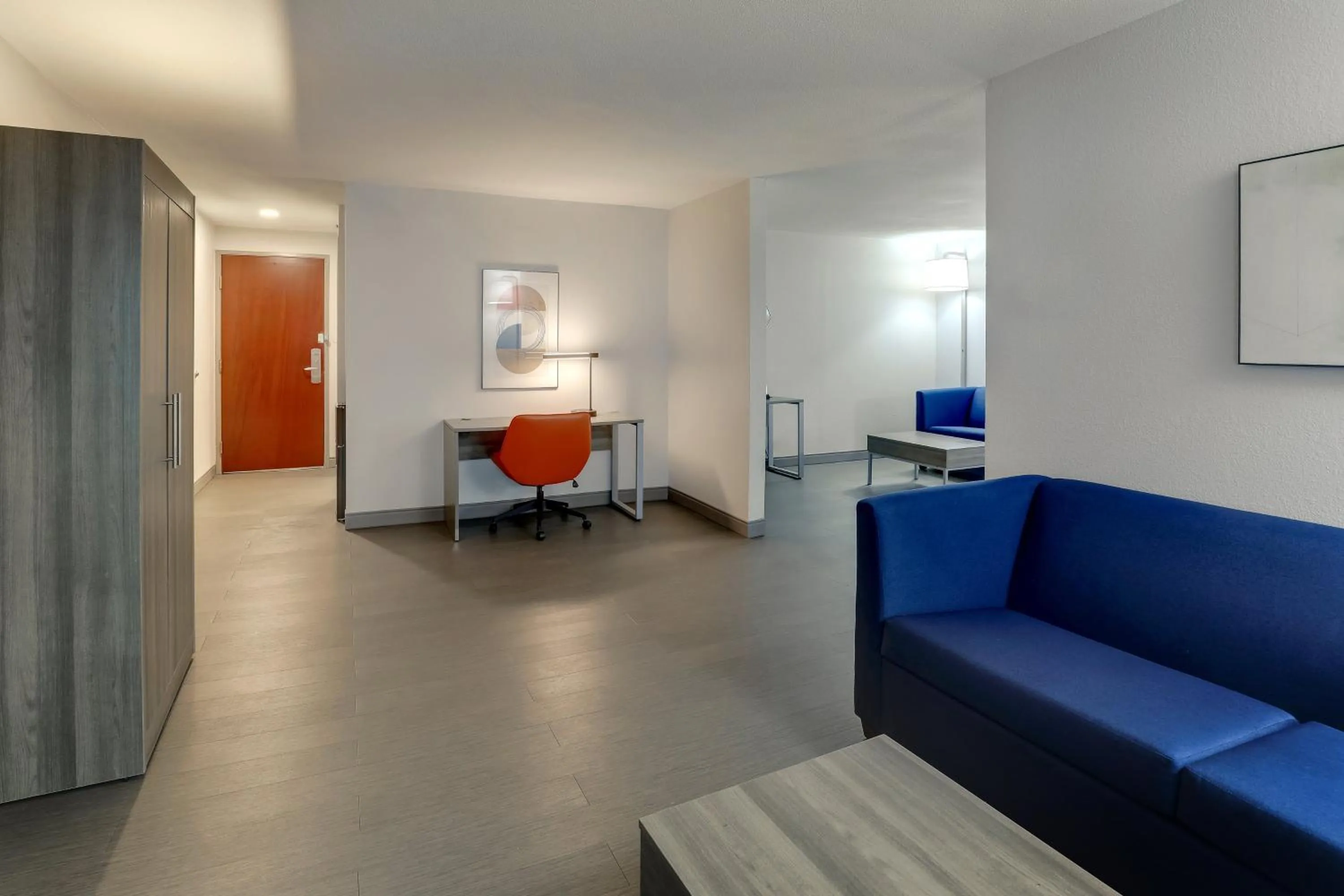 Bedroom in Holiday Inn Express Lexington Southwest Nicholasville by IHG