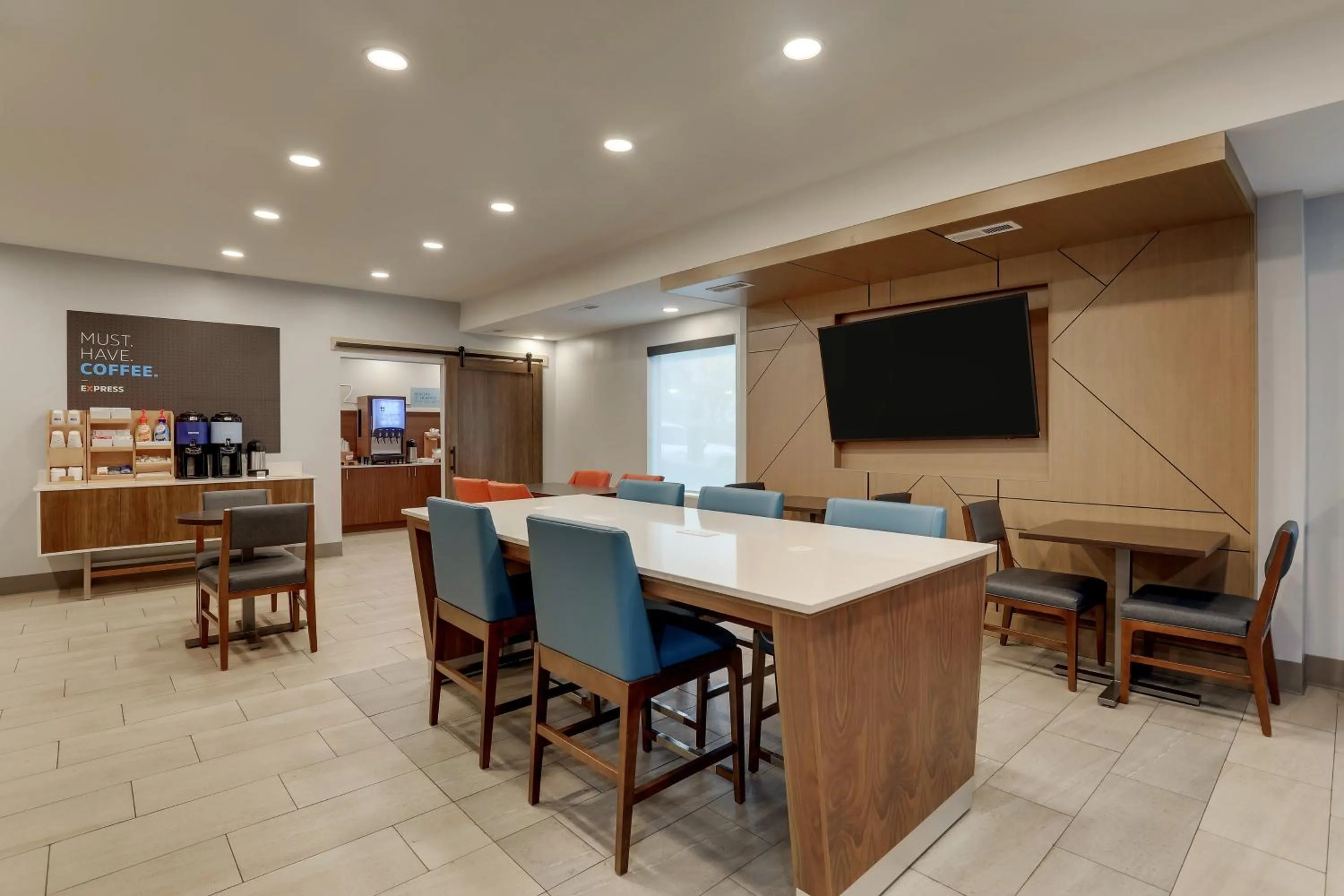 Breakfast in Holiday Inn Express Lexington Southwest Nicholasville by IHG