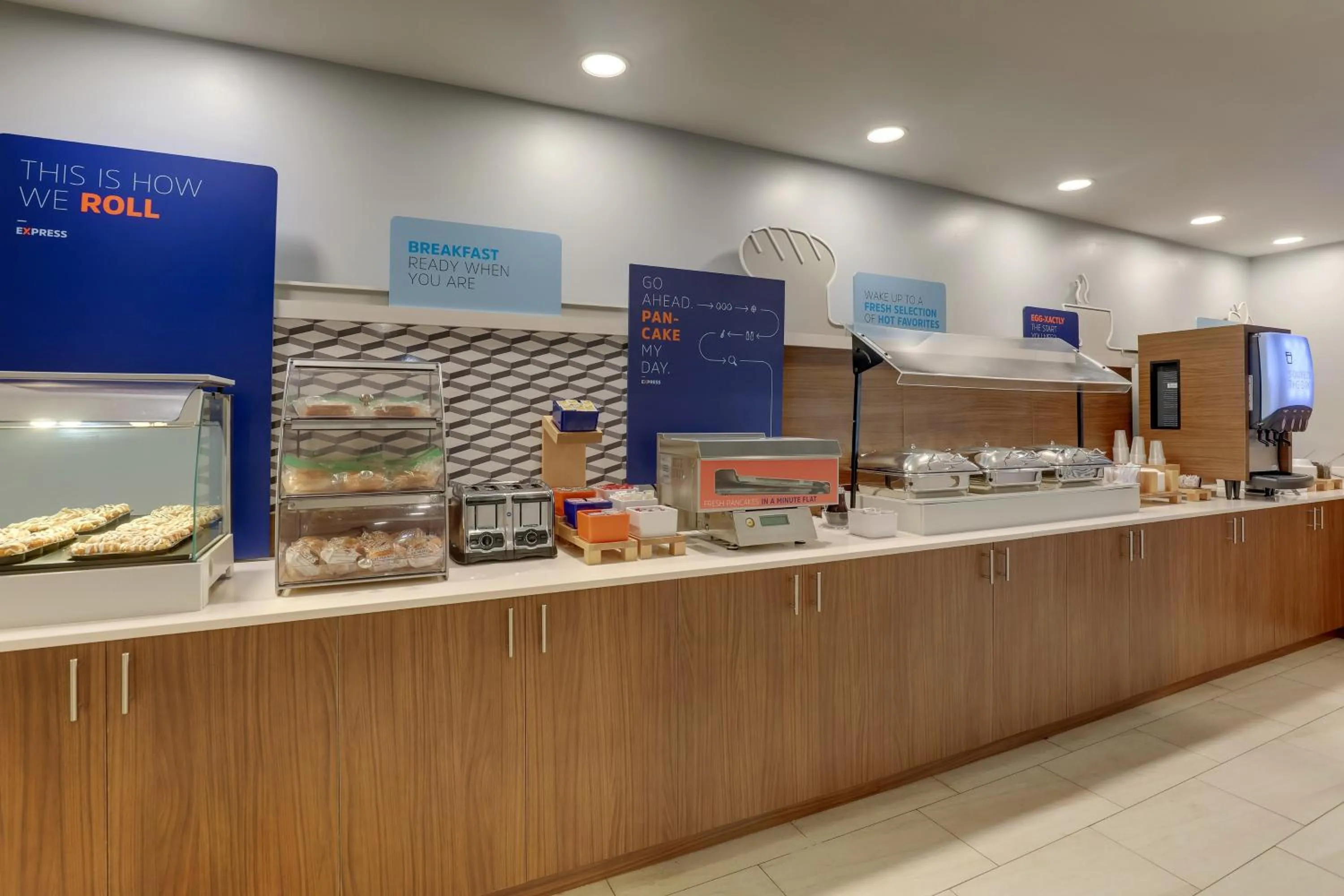 Breakfast in Holiday Inn Express Lexington Southwest Nicholasville by IHG