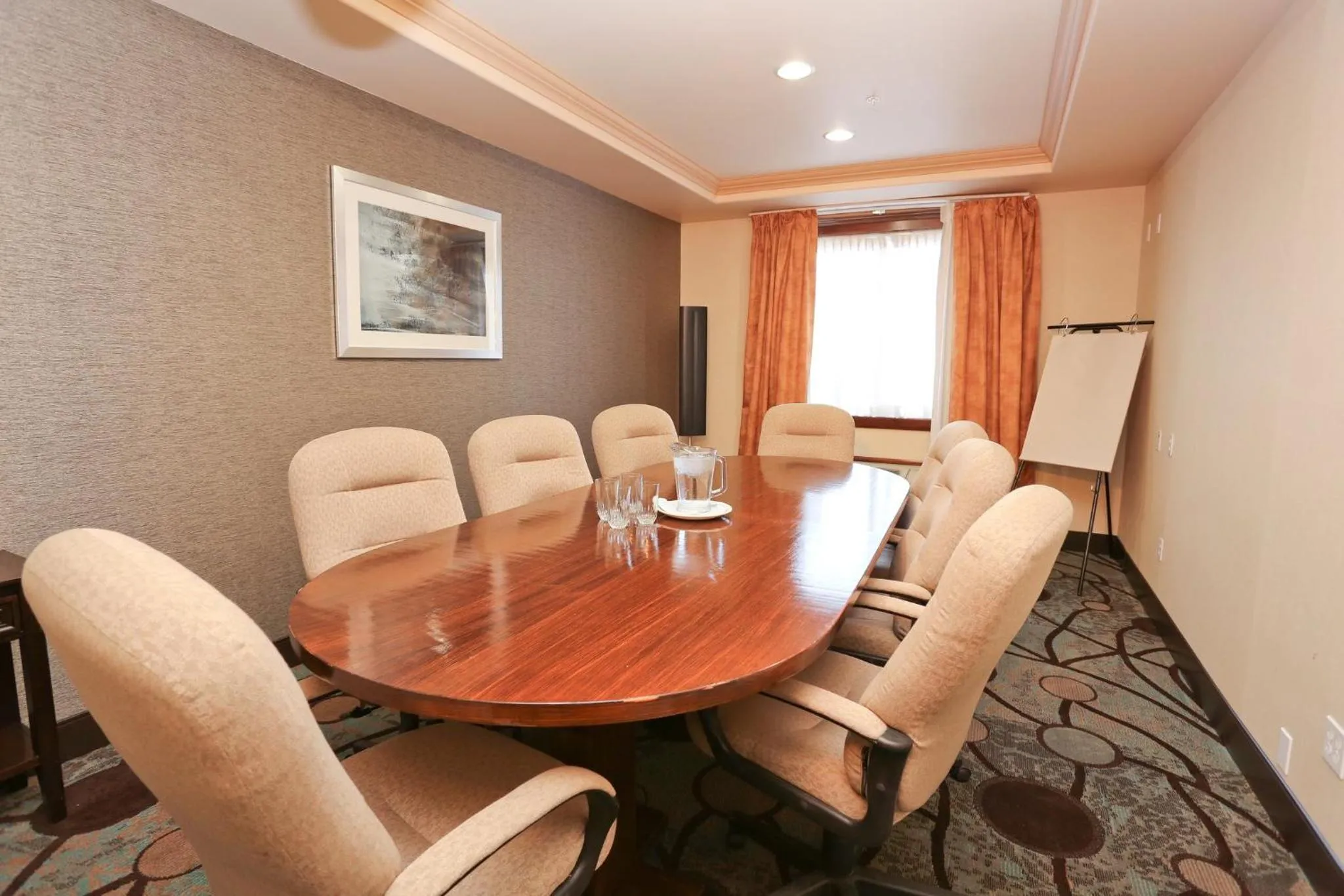 Meeting/conference room in Holiday Inn Express Hotel & Suites Vernon by IHG