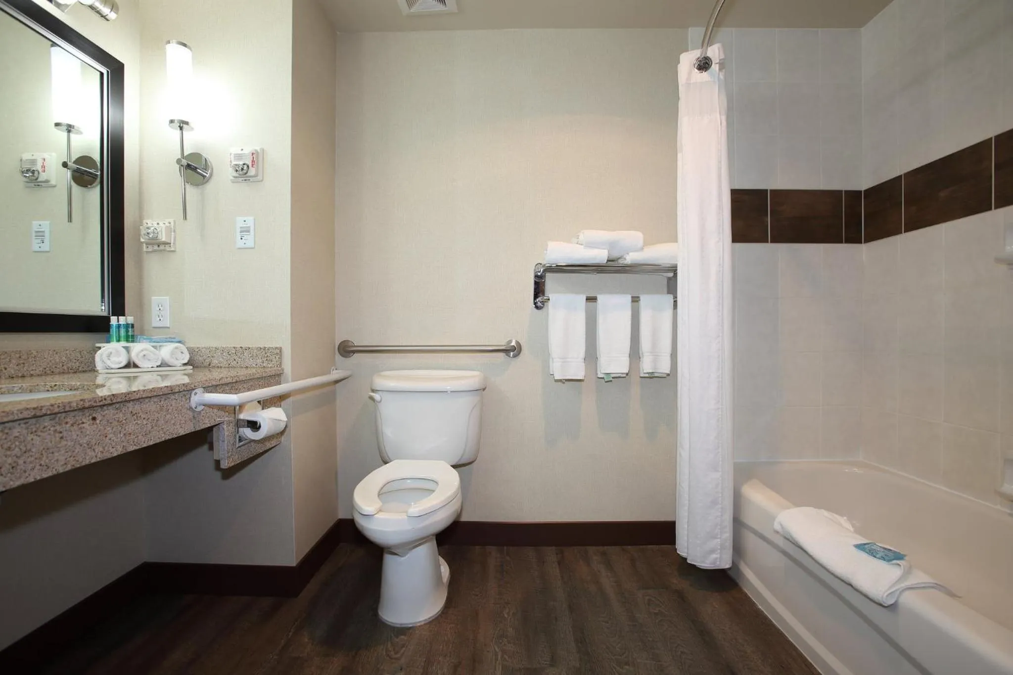 Bathroom in Holiday Inn Express Hotel & Suites Vernon by IHG
