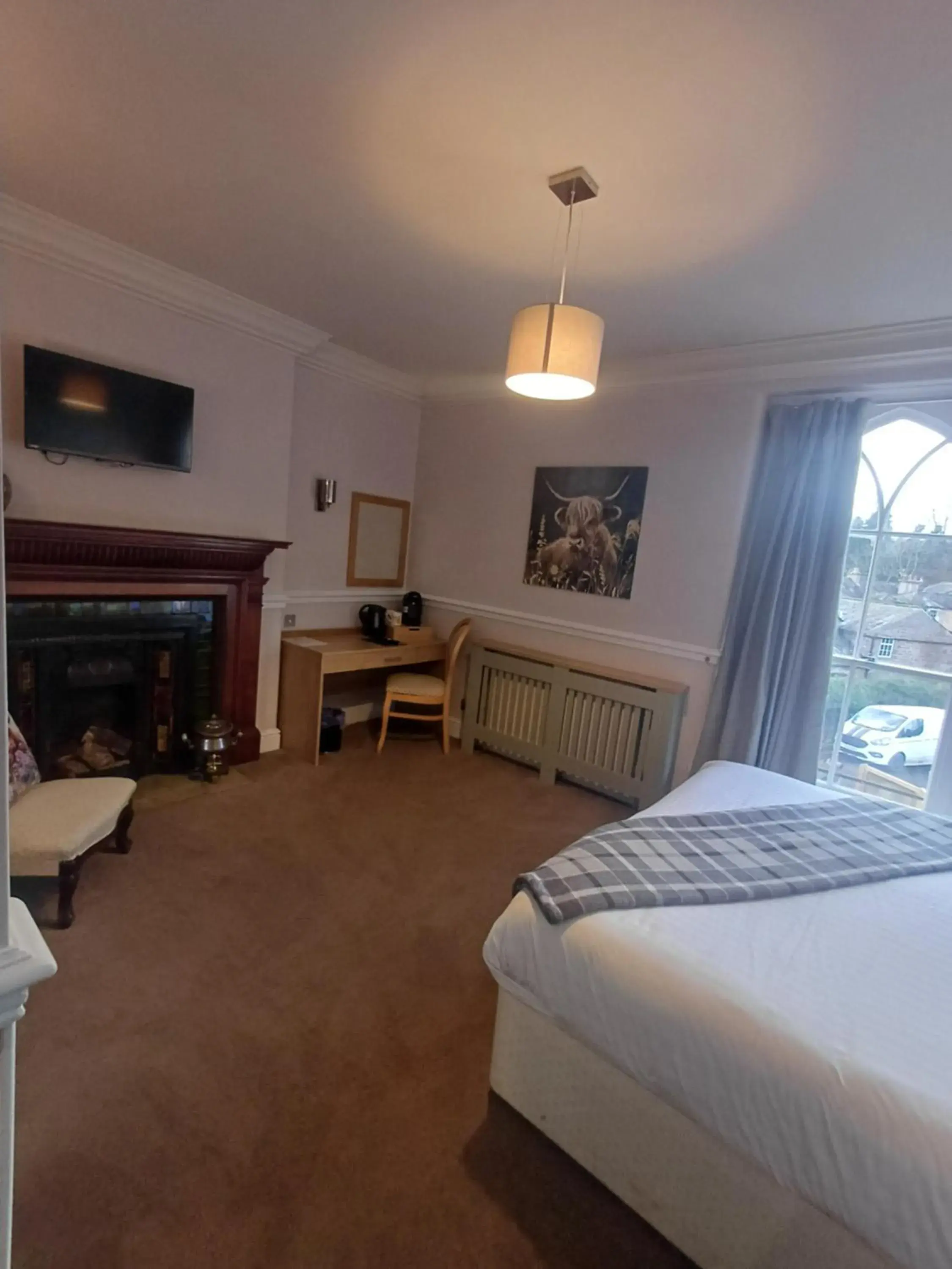 Deluxe Double or Twin Room with River View - single occupancy in Fox and Pheasant Inn Deluxe Double or Twin Room with River View - single occupancy in Fox and Pheasant Inn