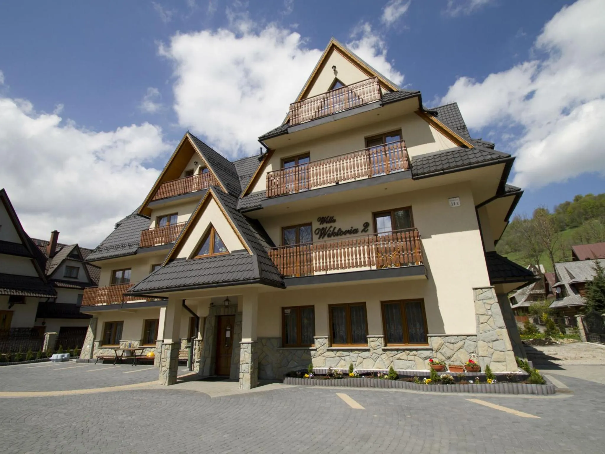 Property building in Willa Wiktoria 2