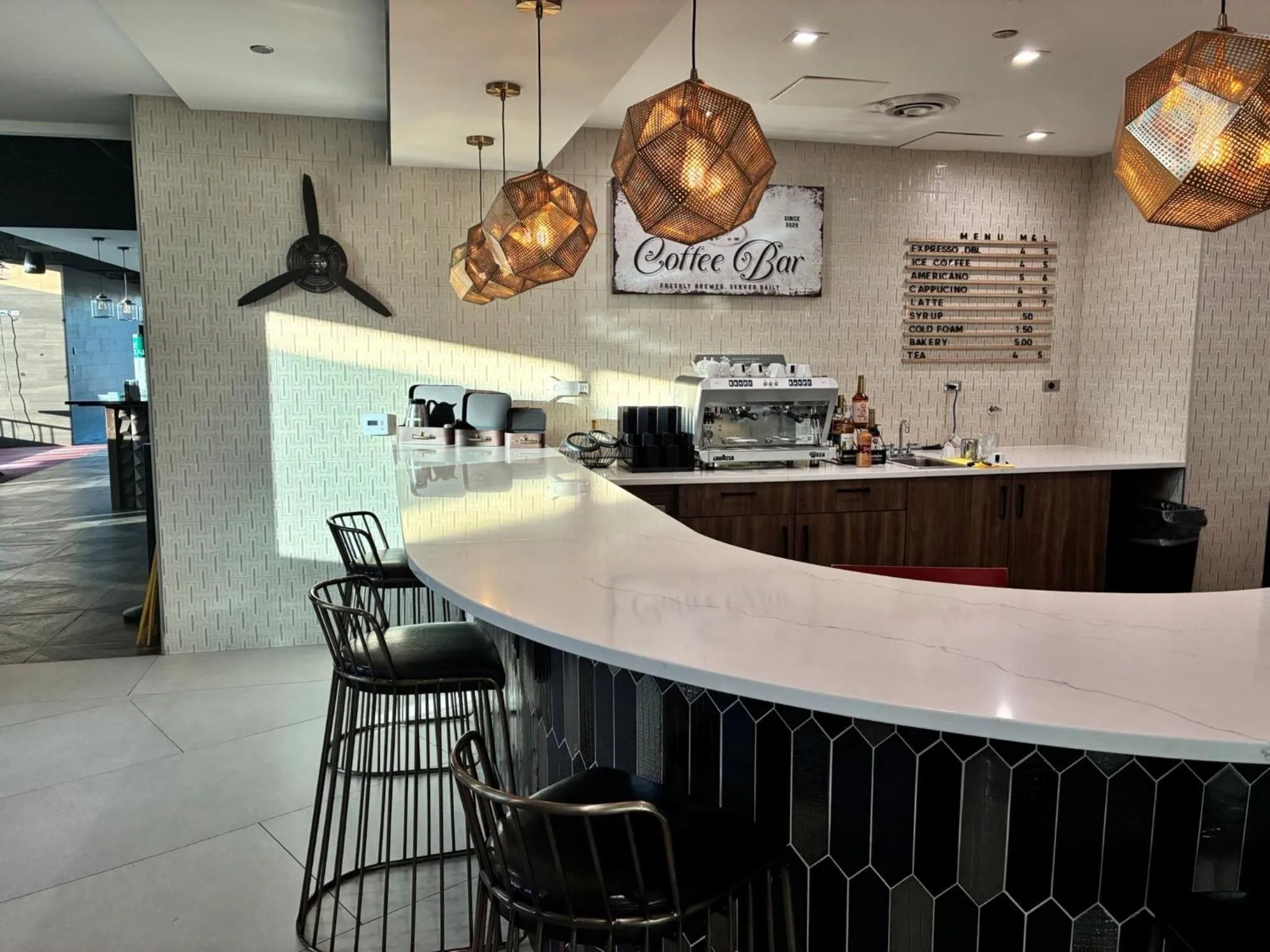 Restaurant/places to eat in Holiday Inn Chicago Midway Airport S by IHG