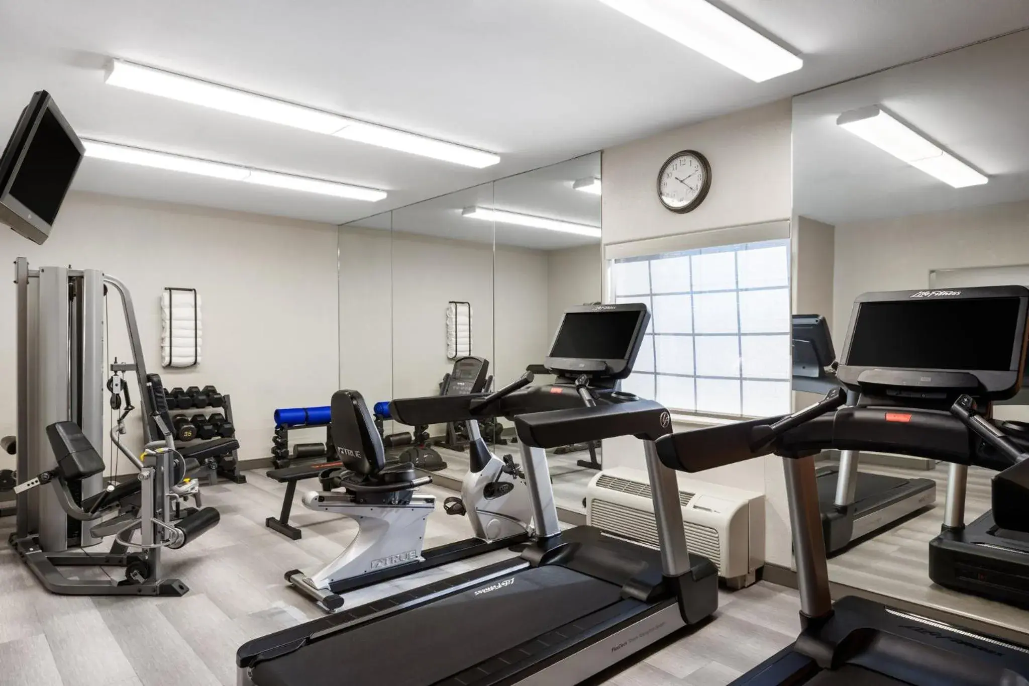 Fitness centre/facilities in Candlewood Suites Yuma by IHG Fitness centre/facilities in Candlewood Suites Yuma by IHG