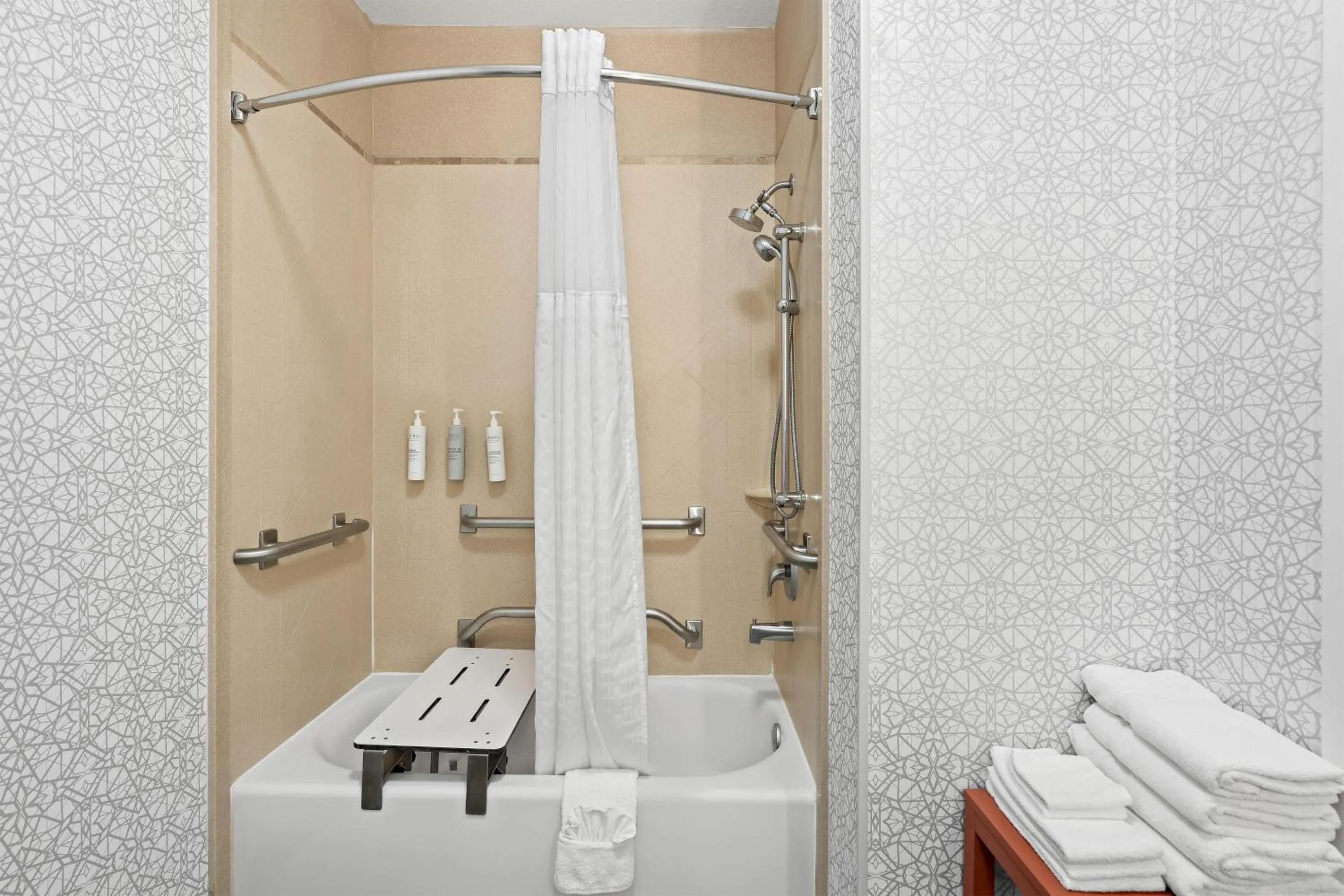 Bathroom in Hampton Inn Provo