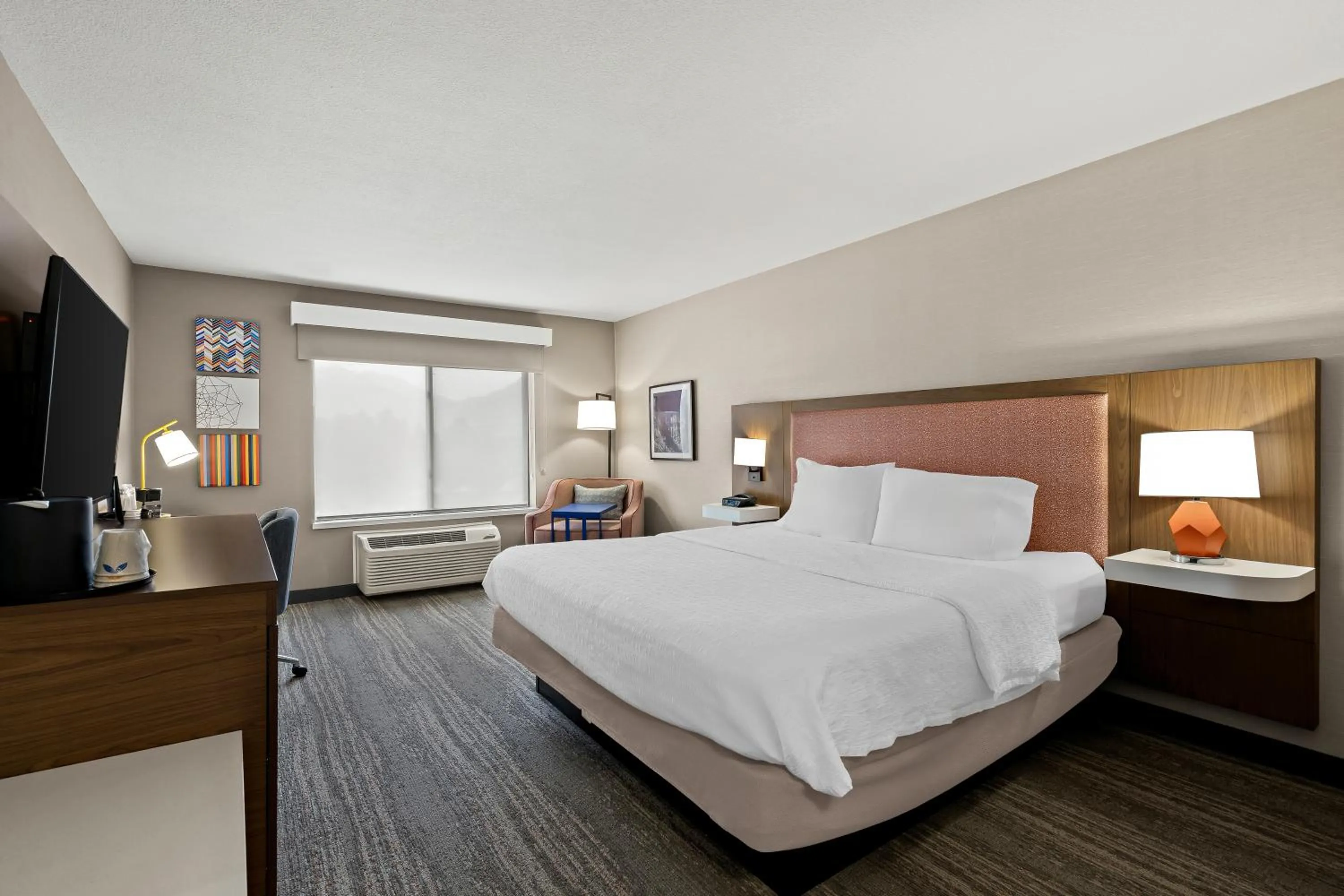 Bedroom, Bed in Hampton Inn Provo