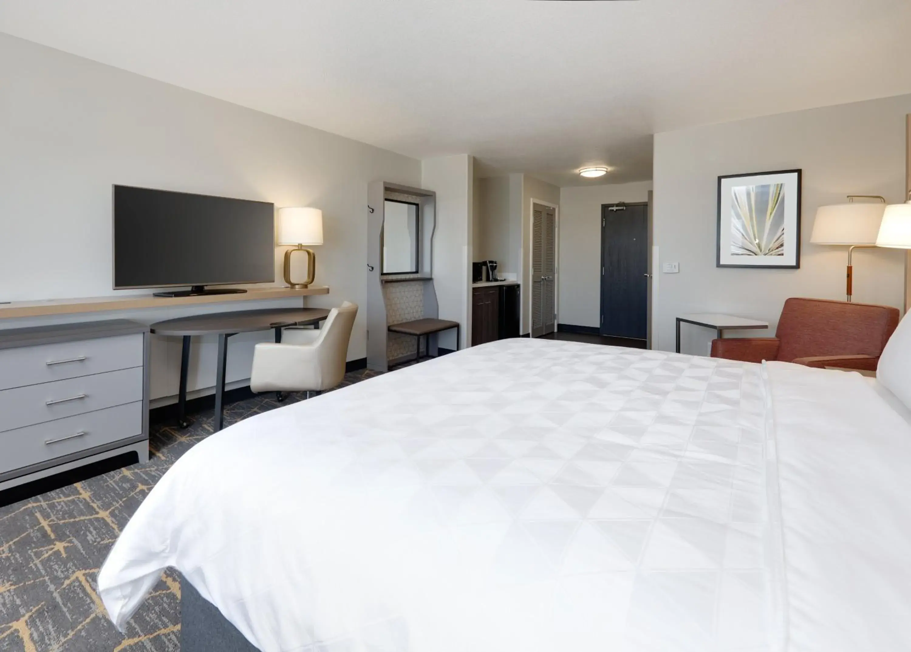 Photo of the whole room, Bed in Holiday Inn Yuma by IHG Photo of the whole room, Bed in Holiday Inn Yuma by IHG