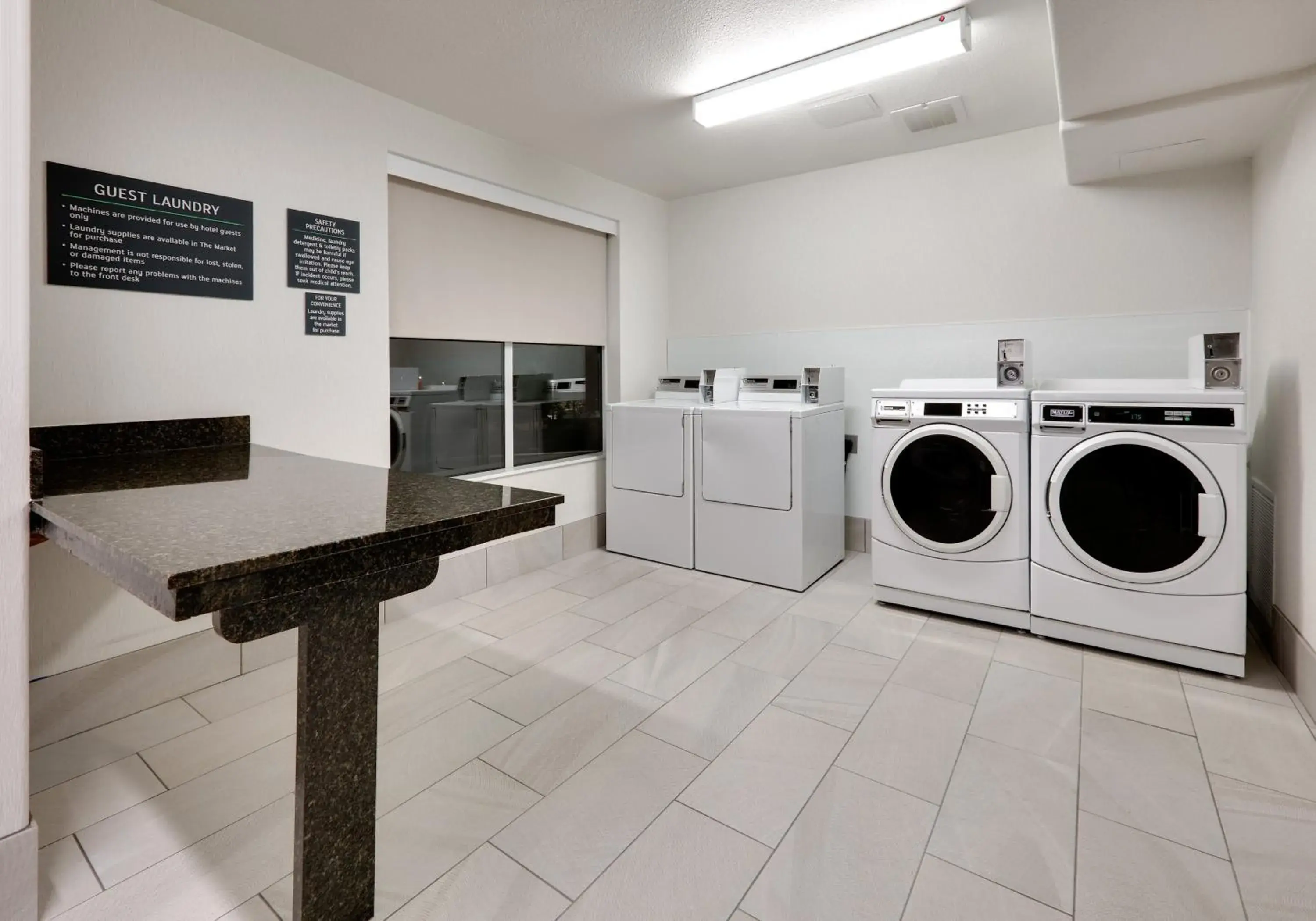 Property building in Holiday Inn Yuma by IHG Property building in Holiday Inn Yuma by IHG