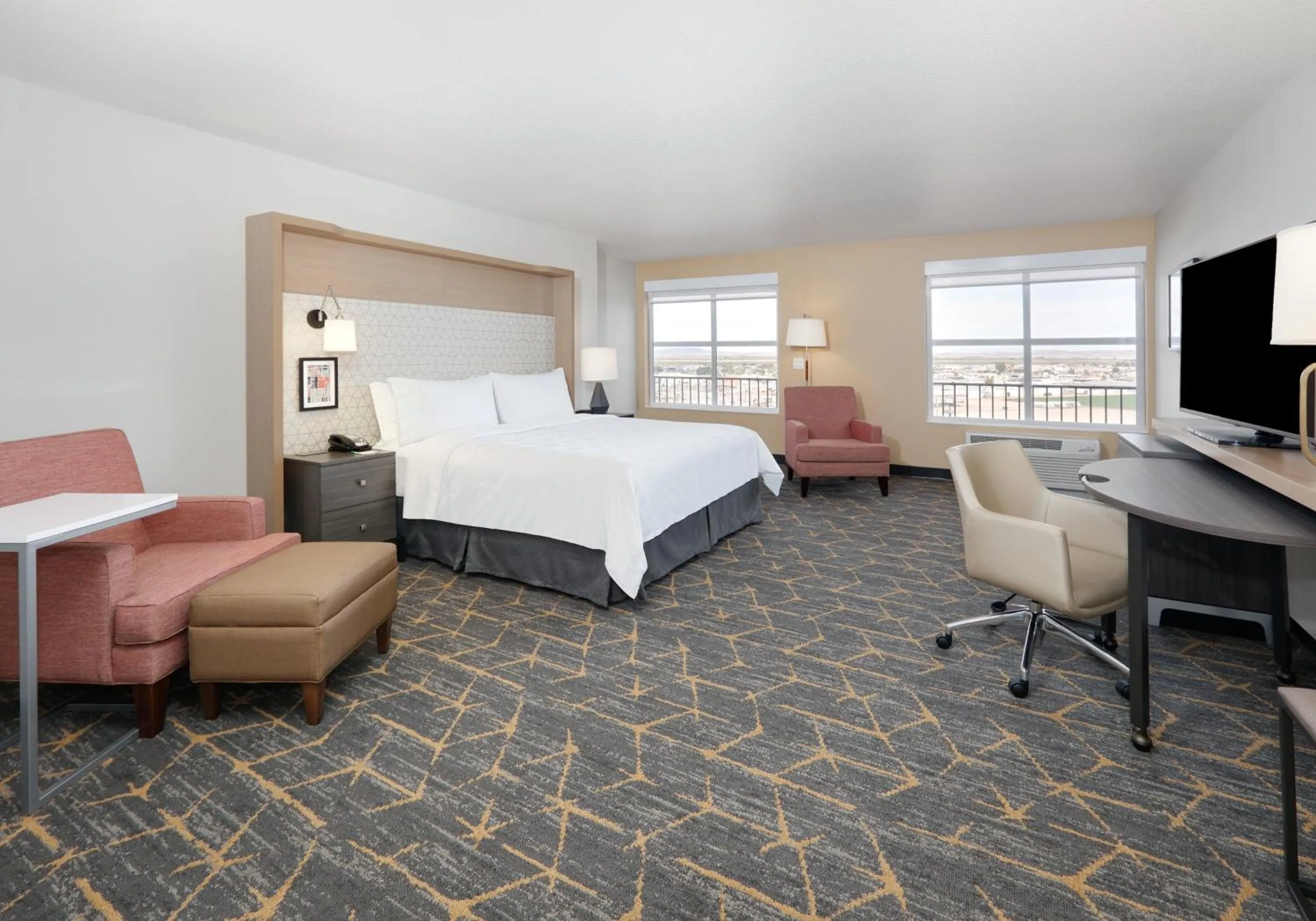 Photo of the whole room, Bed in Holiday Inn Yuma by IHG