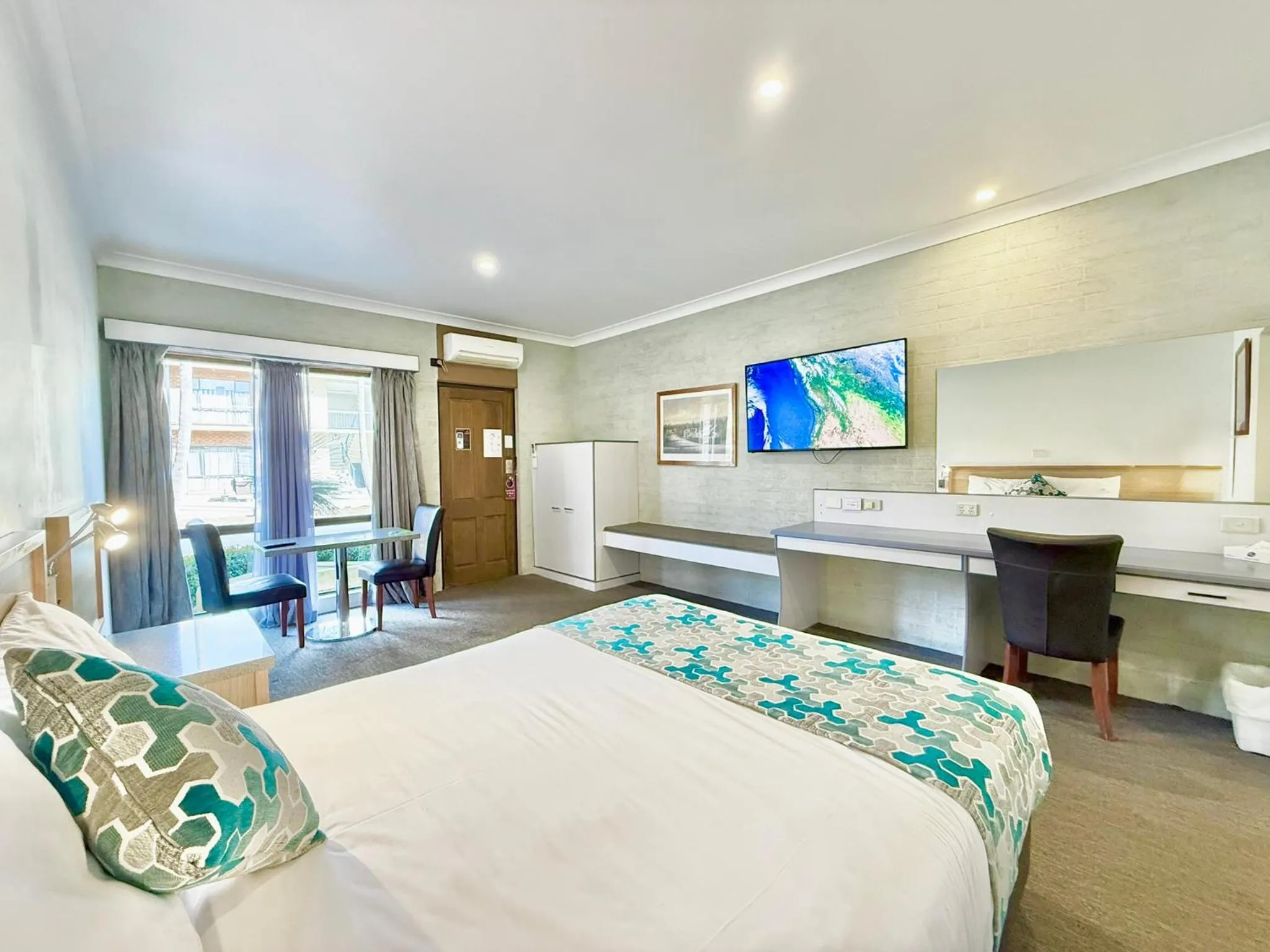 Bedroom, Bed in Albury Paddlesteamer