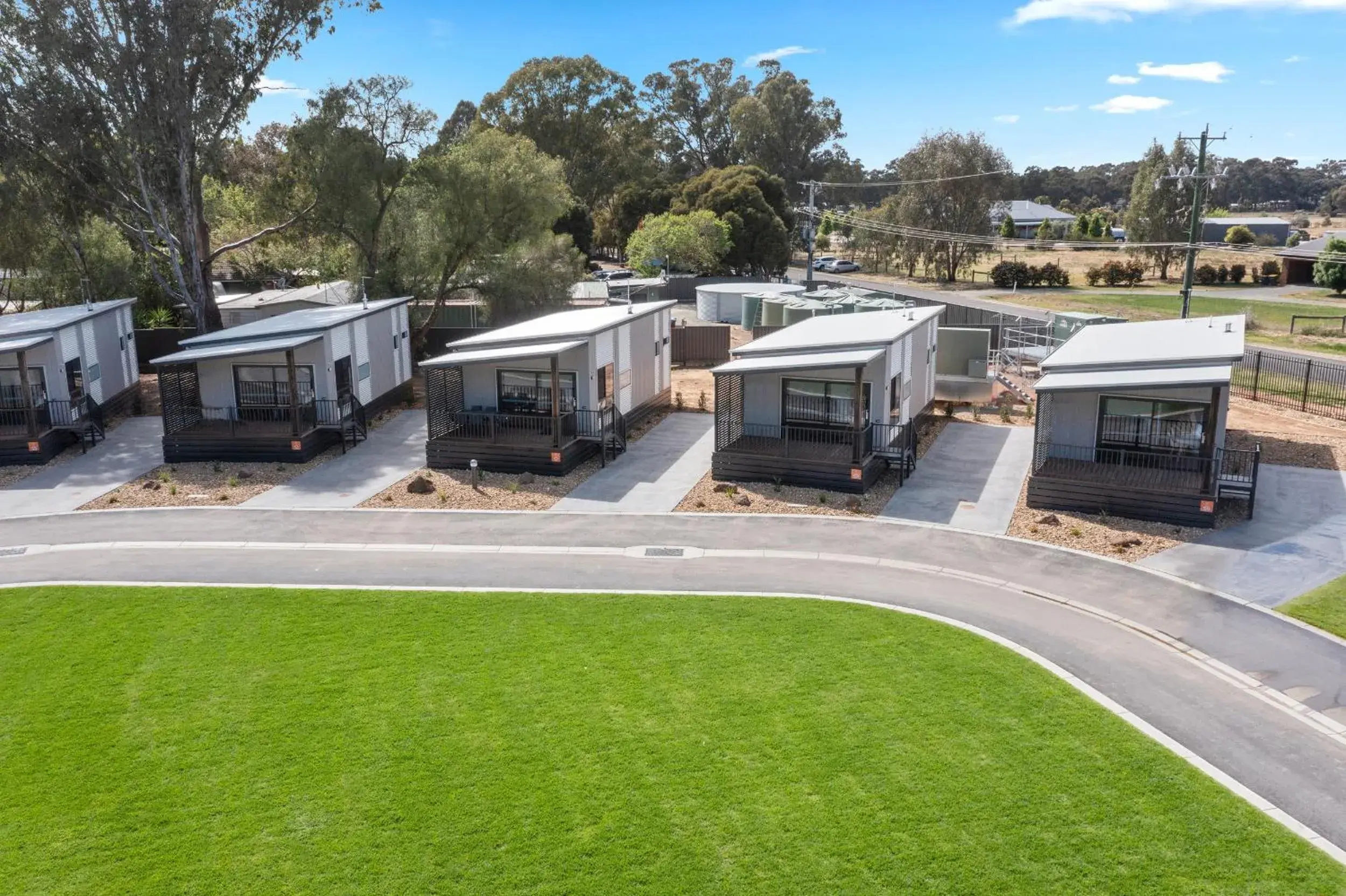 Property building in Discovery Parks - Echuca Property building in Discovery Parks - Echuca