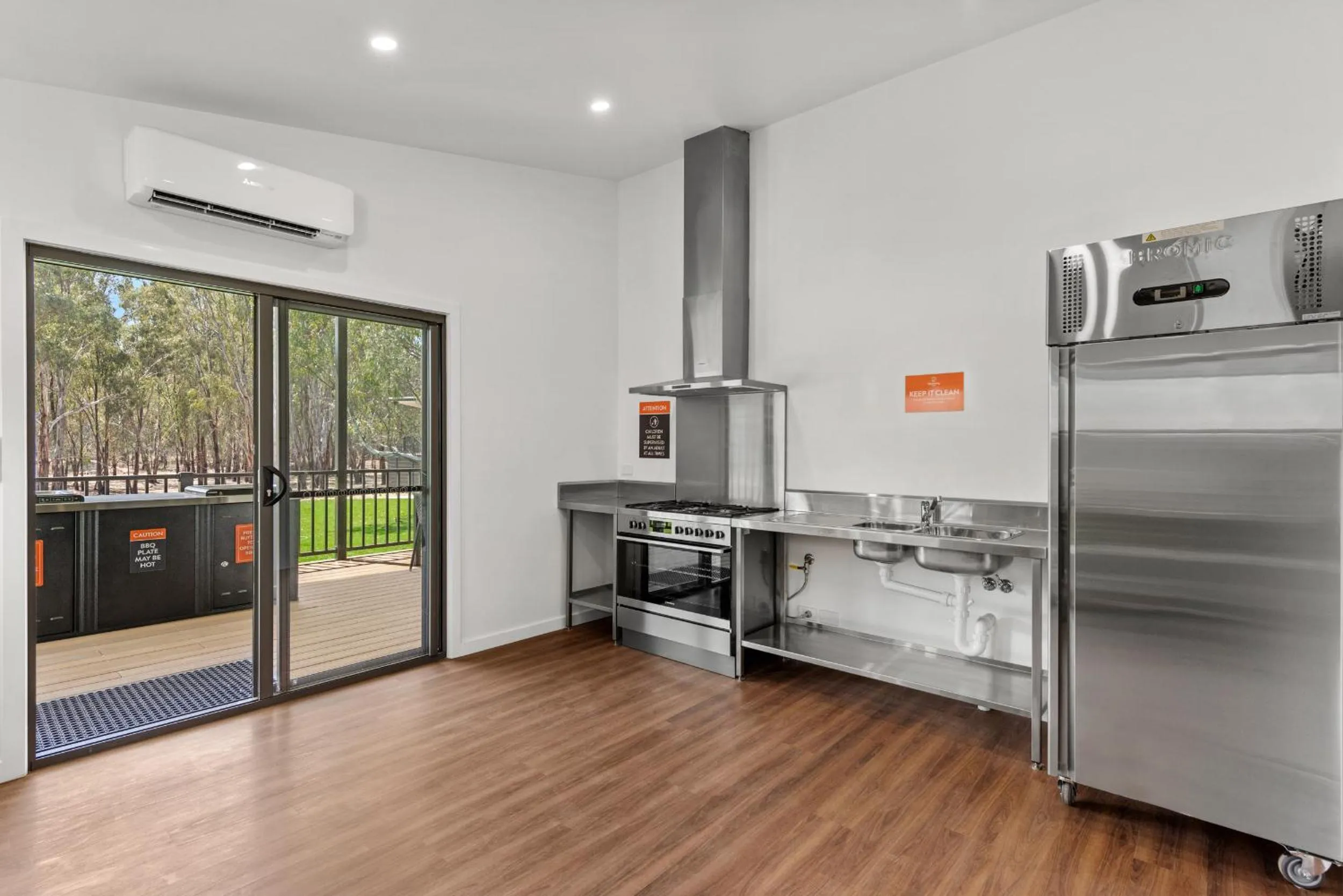 kitchen in Discovery Parks - Echuca