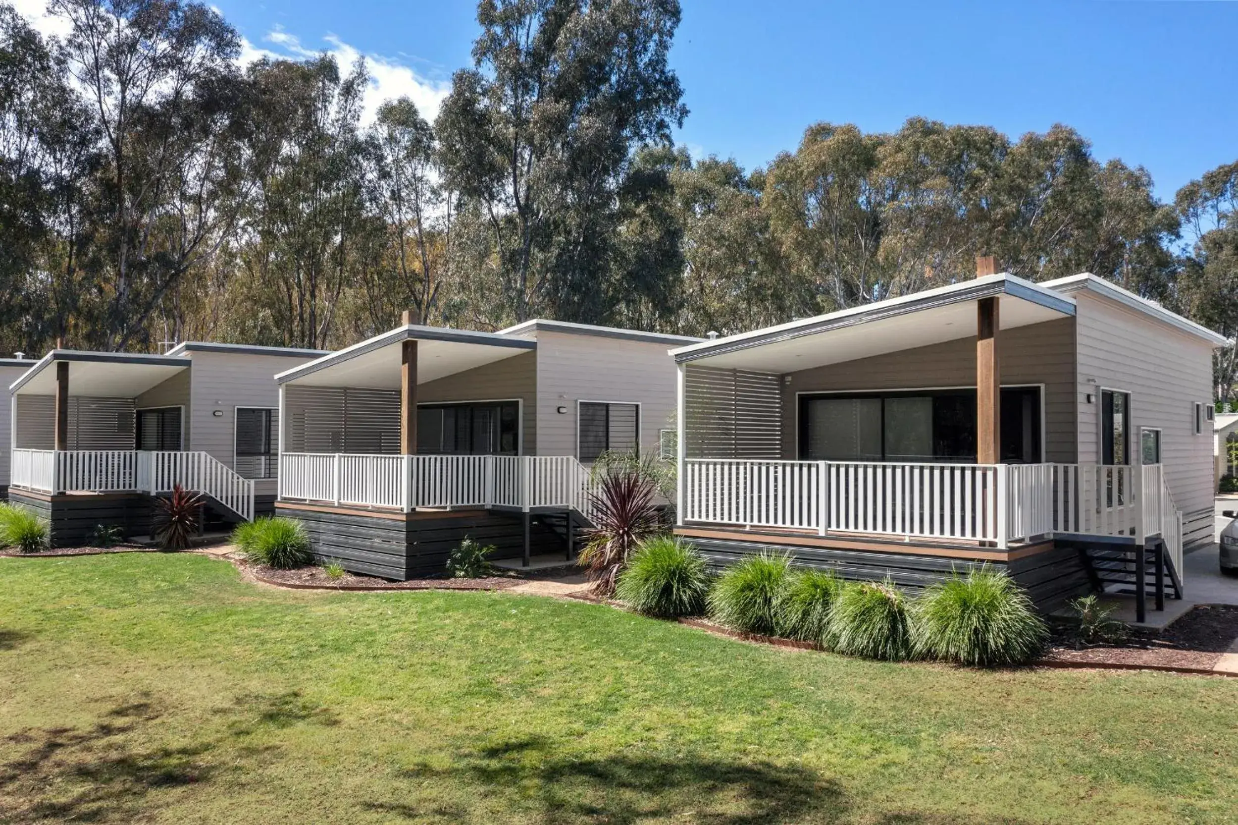 Property building in Discovery Parks - Echuca Property building in Discovery Parks - Echuca