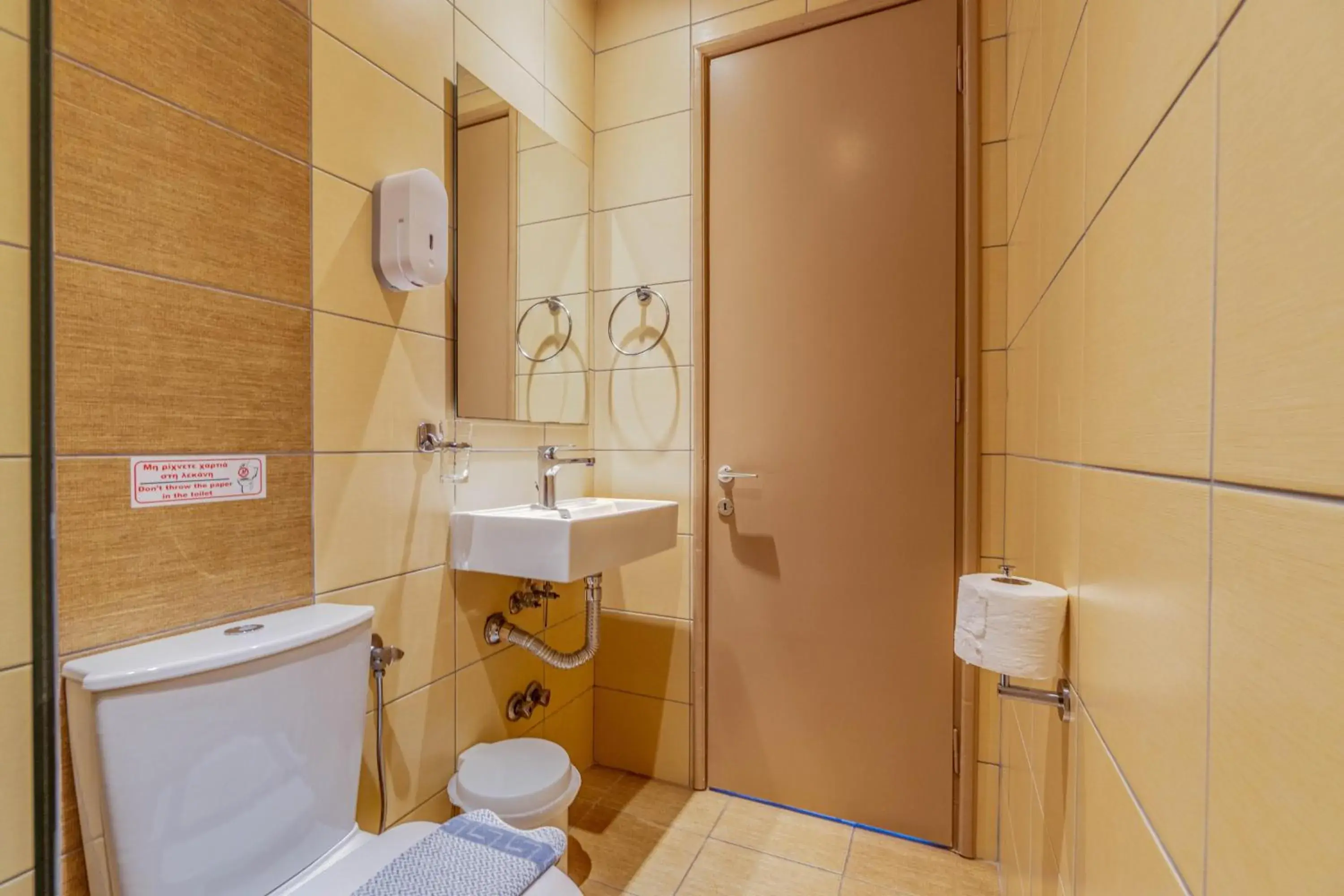 Double or Twin Room with Balcony - single occupancy in Angela Hotel & Apartments Double or Twin Room with Balcony - single occupancy in Angela Hotel & Apartments