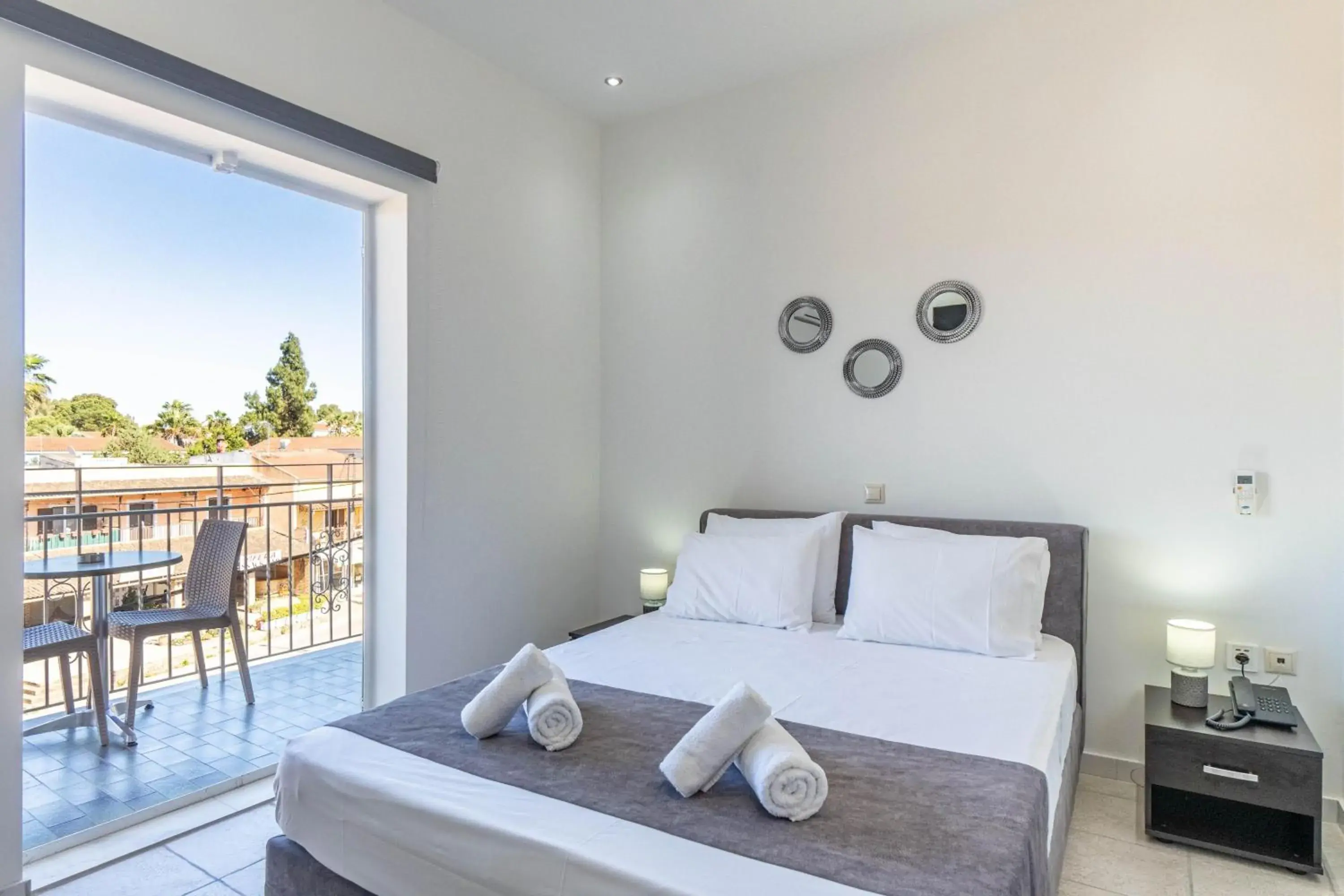 Double or Twin Room with Balcony - single occupancy in Angela Hotel & Apartments Double or Twin Room with Balcony - single occupancy in Angela Hotel & Apartments