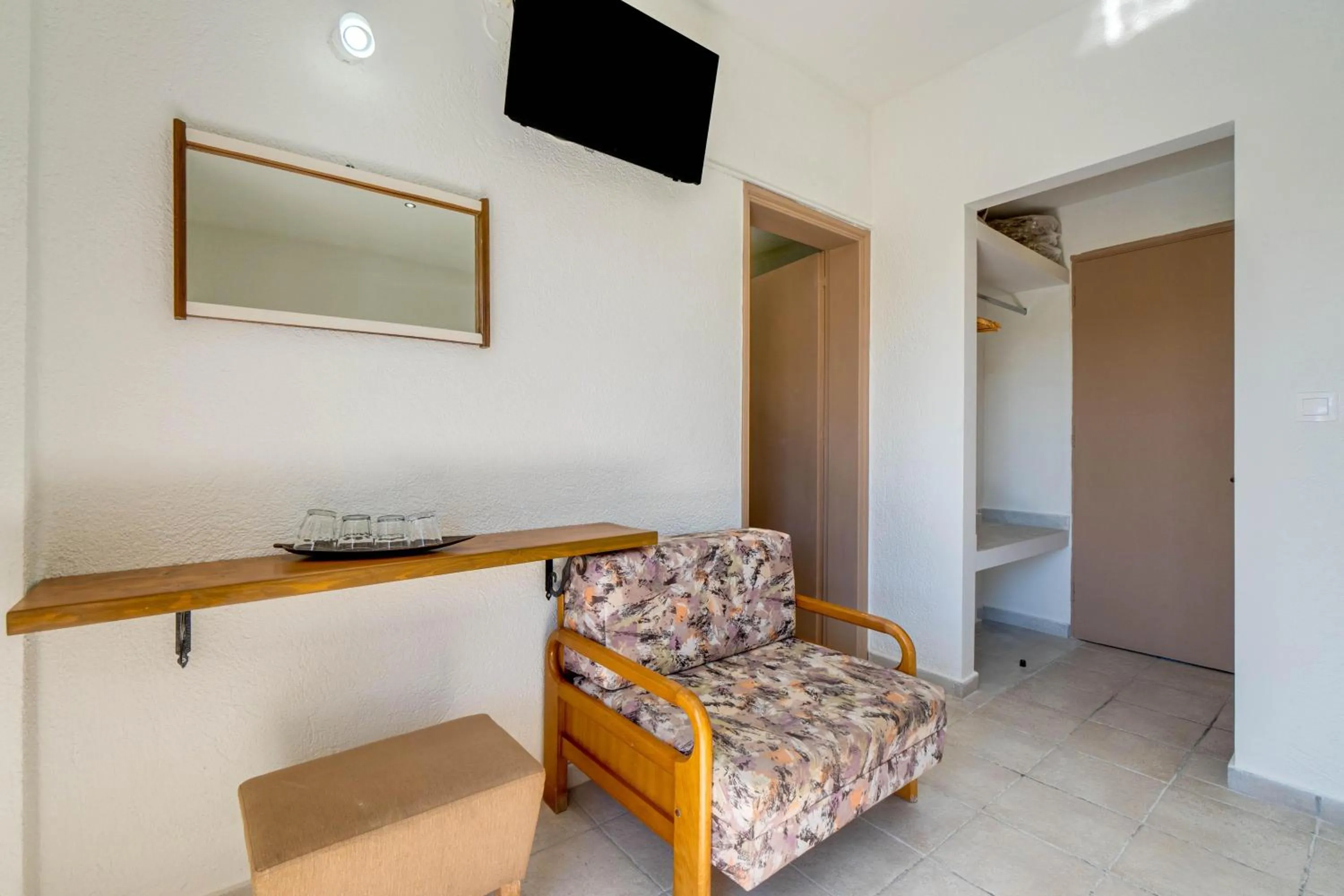 Photo of the whole room in Angela Hotel & Apartments