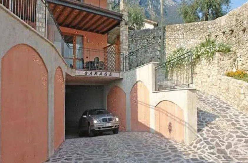 Property building in Residence Borgo Dei Limoni - Appartamenti con Garage