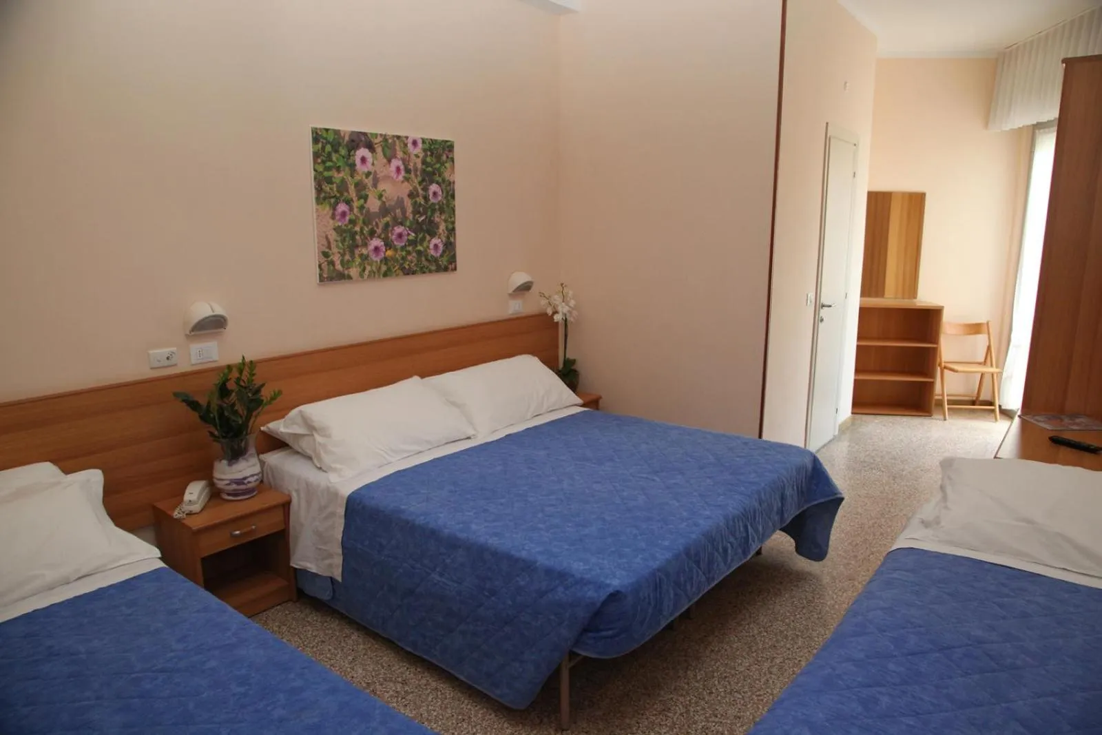 Bedroom, Bed in Hotel Globus