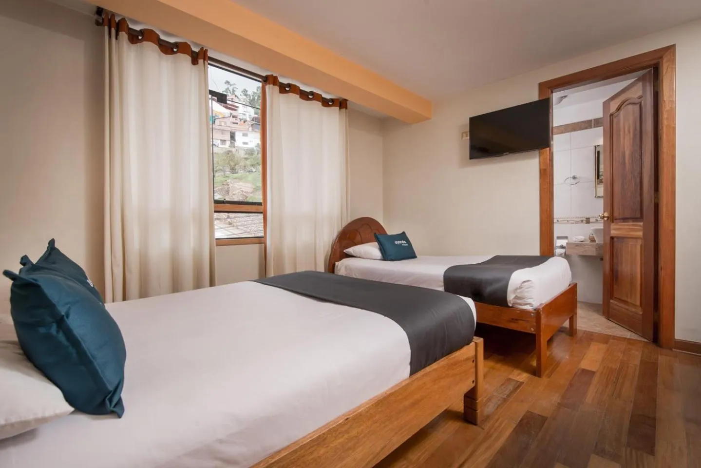 Photo of the whole room in Cusco Hotel Cascada del Inka