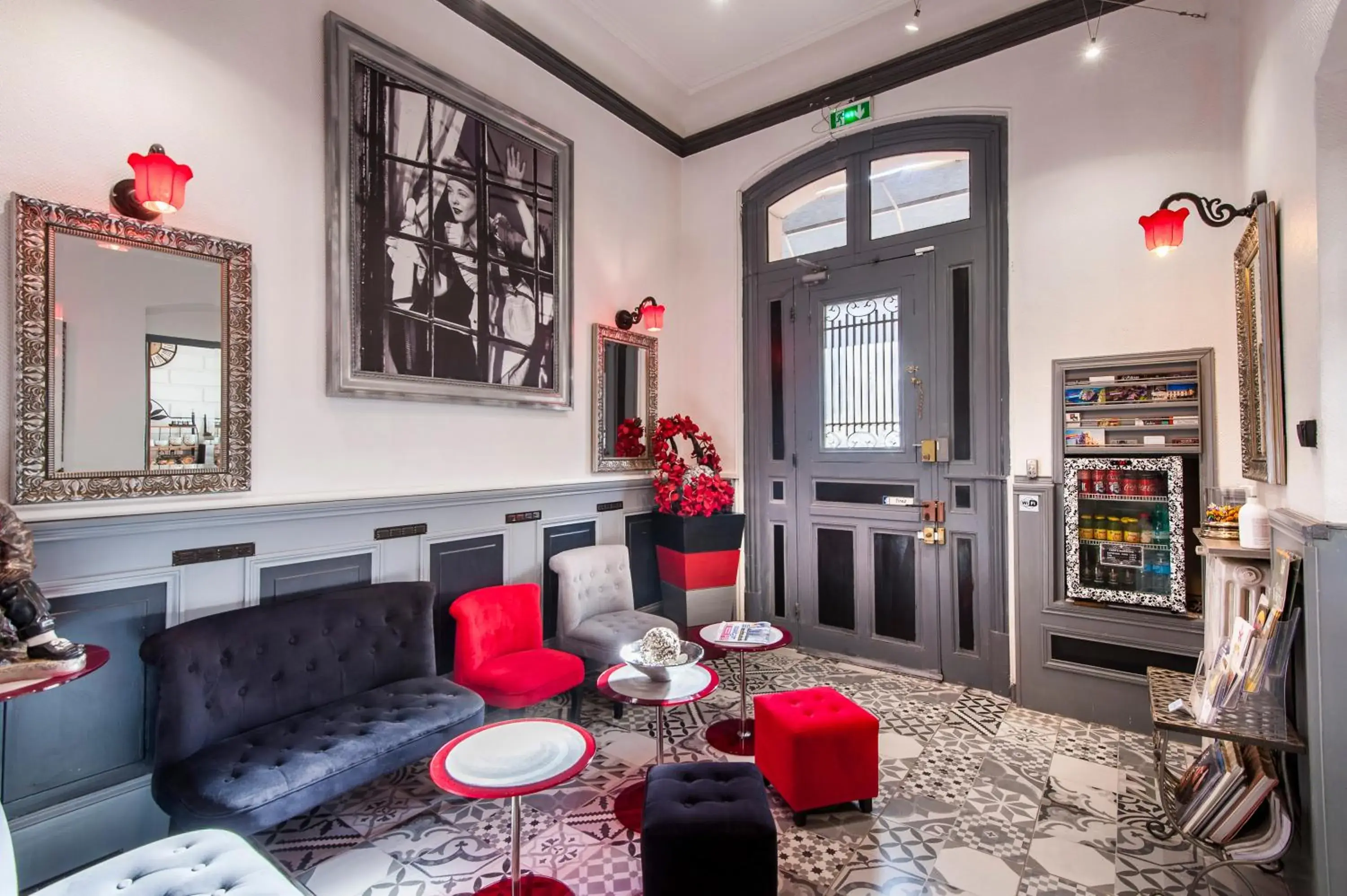 Lobby or reception in Hôtel de Charme Le Provence Lobby or reception in Hôtel de Charme Le Provence