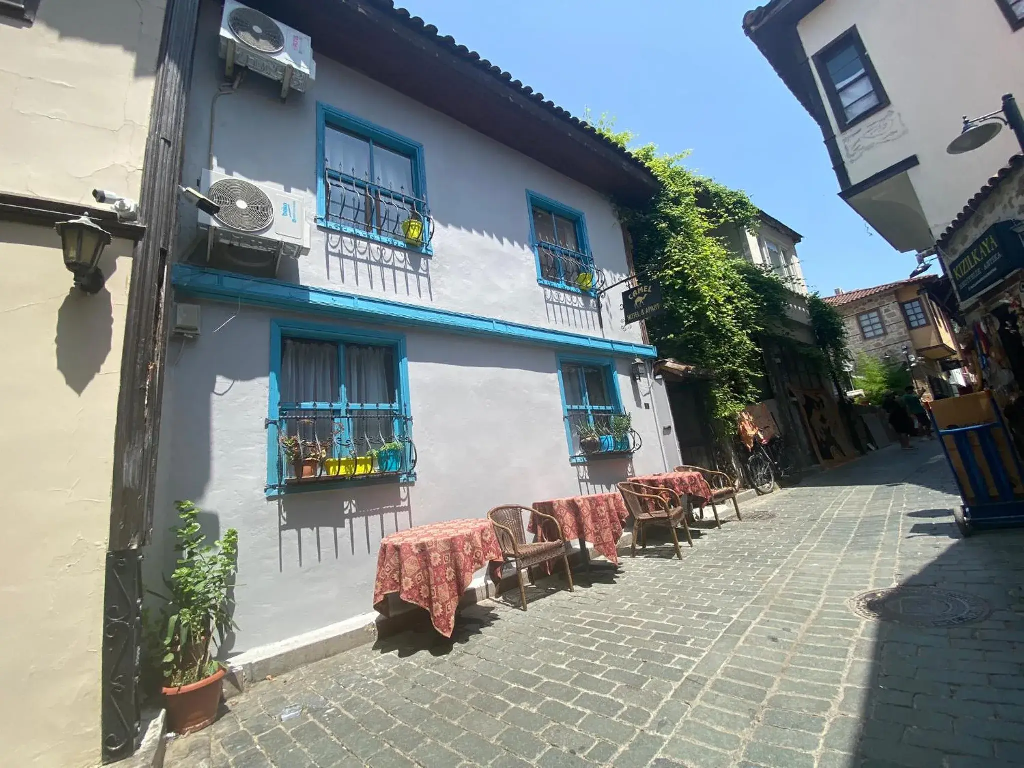 Property building in Camel Hotel & Apart Property building in Camel Hotel & Apart