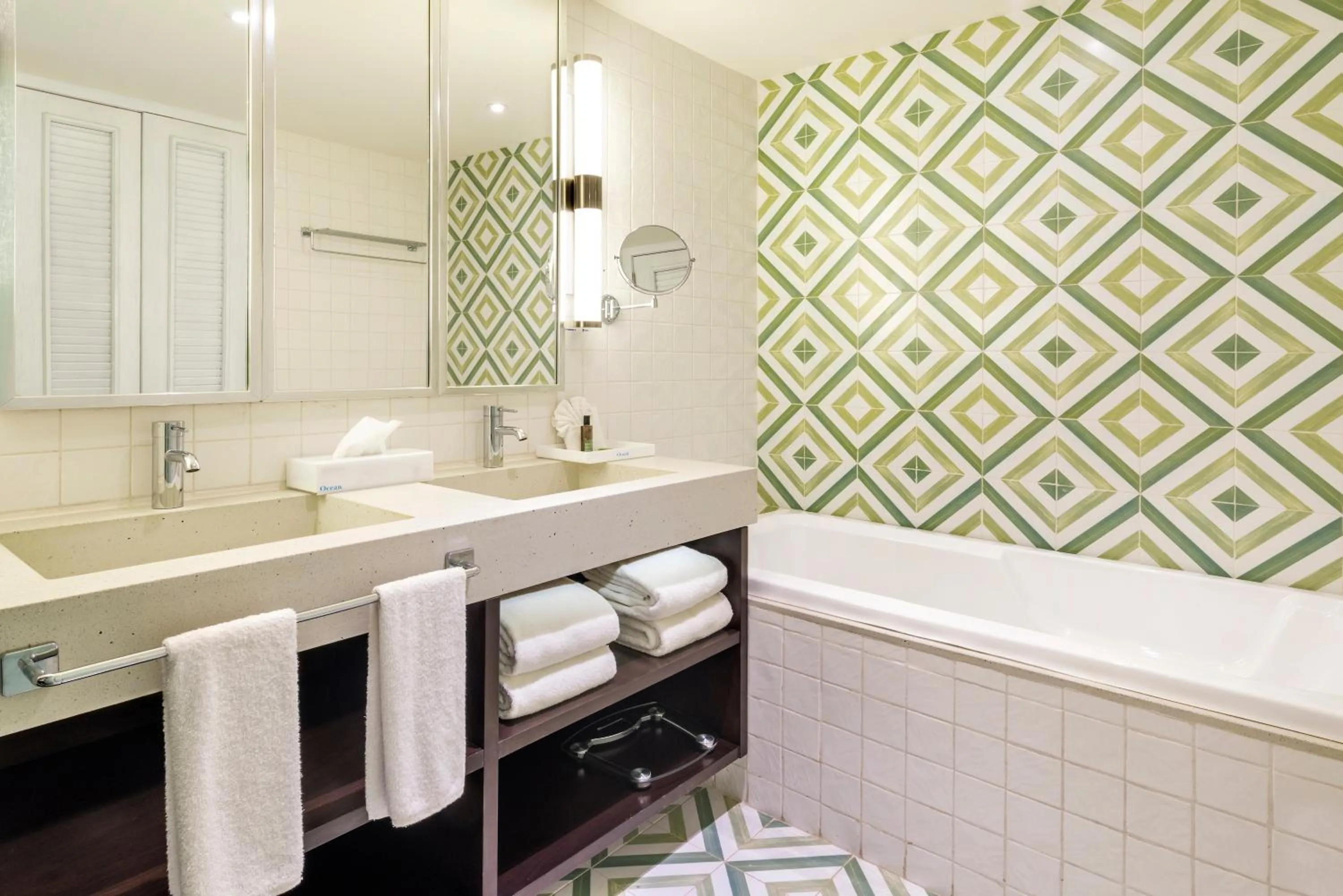 Day in Ocean Riviera Paradise All Inclusive