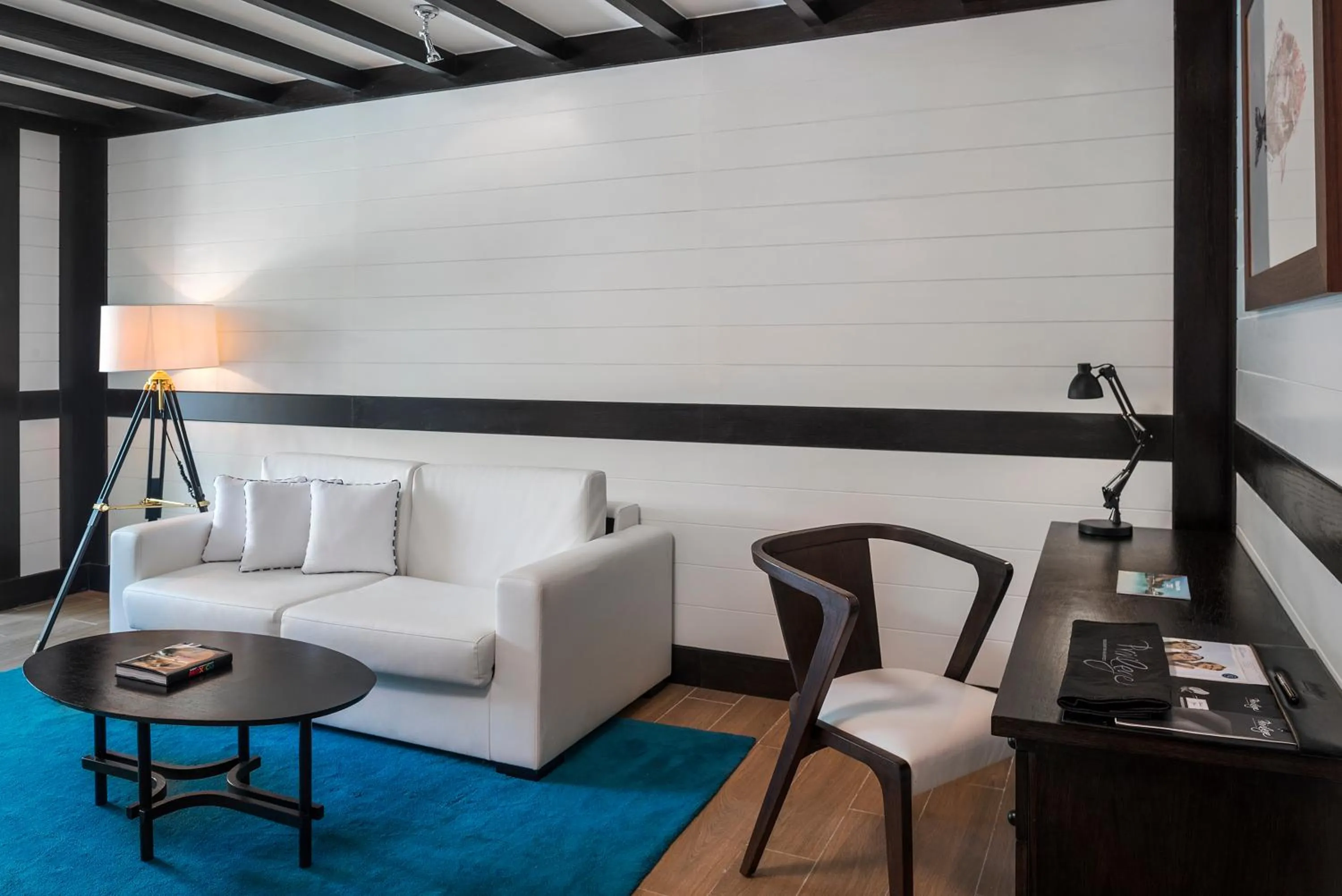 Living room in Ocean Riviera Paradise All Inclusive