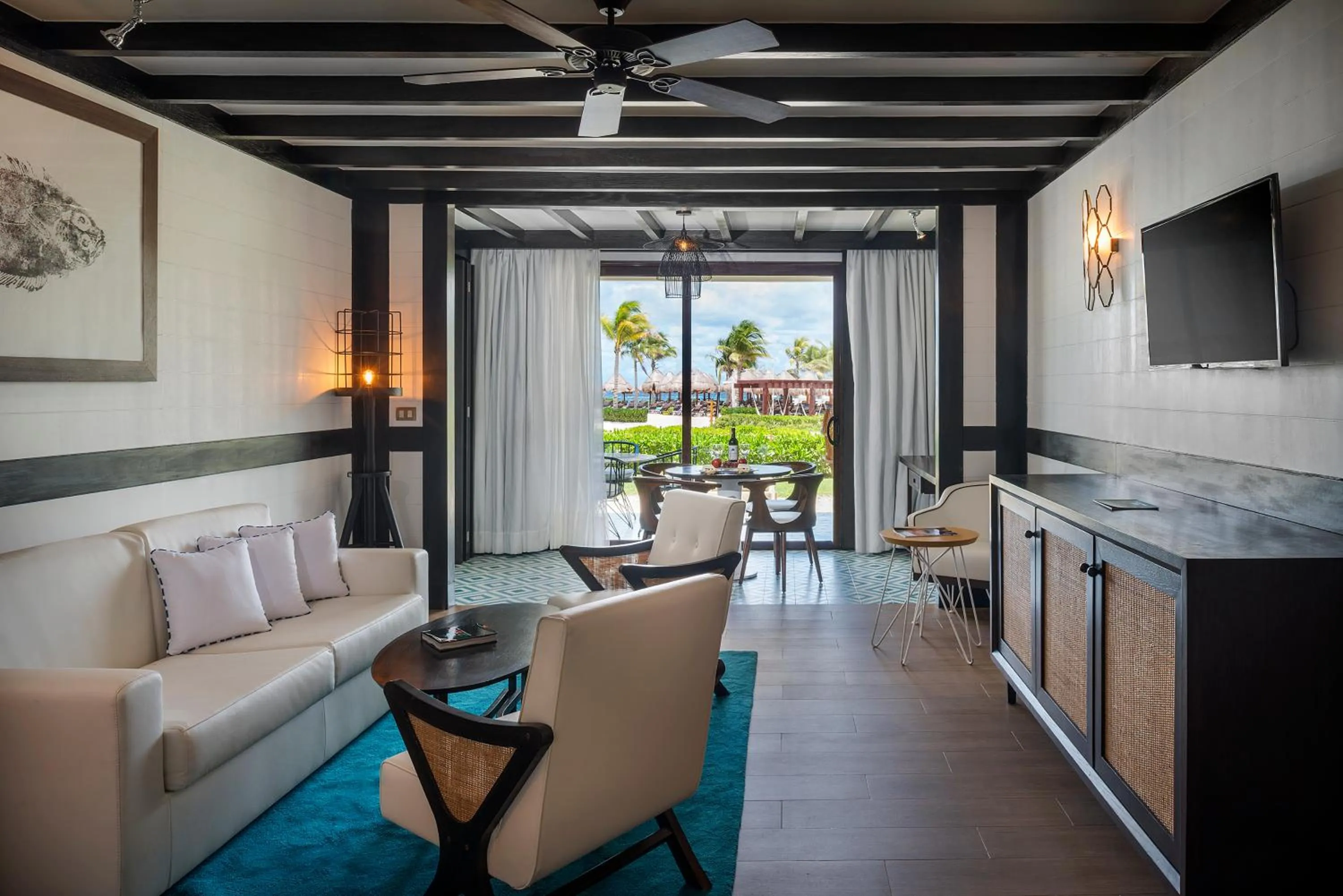 Bed in Ocean Riviera Paradise All Inclusive