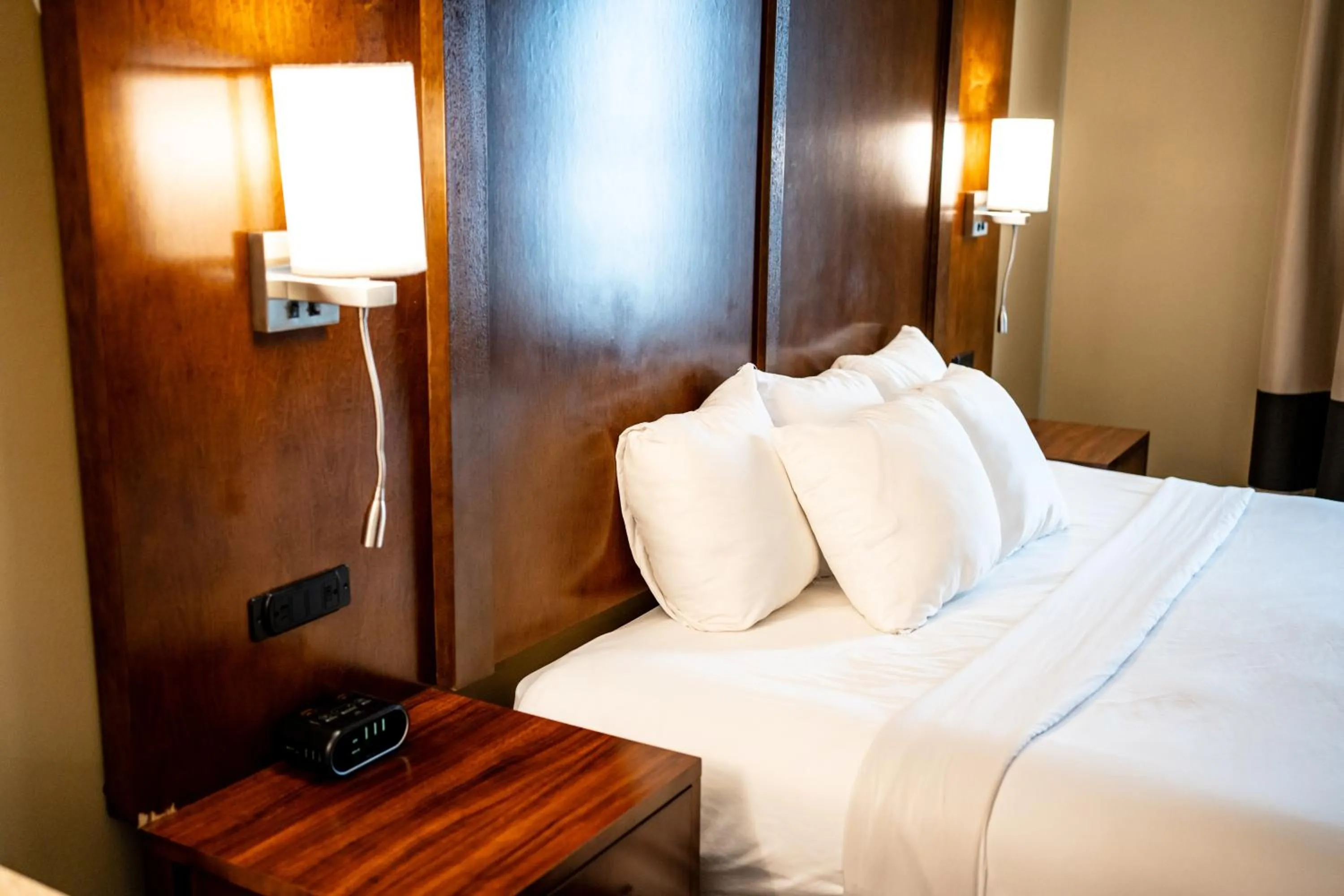 Bed in Comfort Suites University Brookings