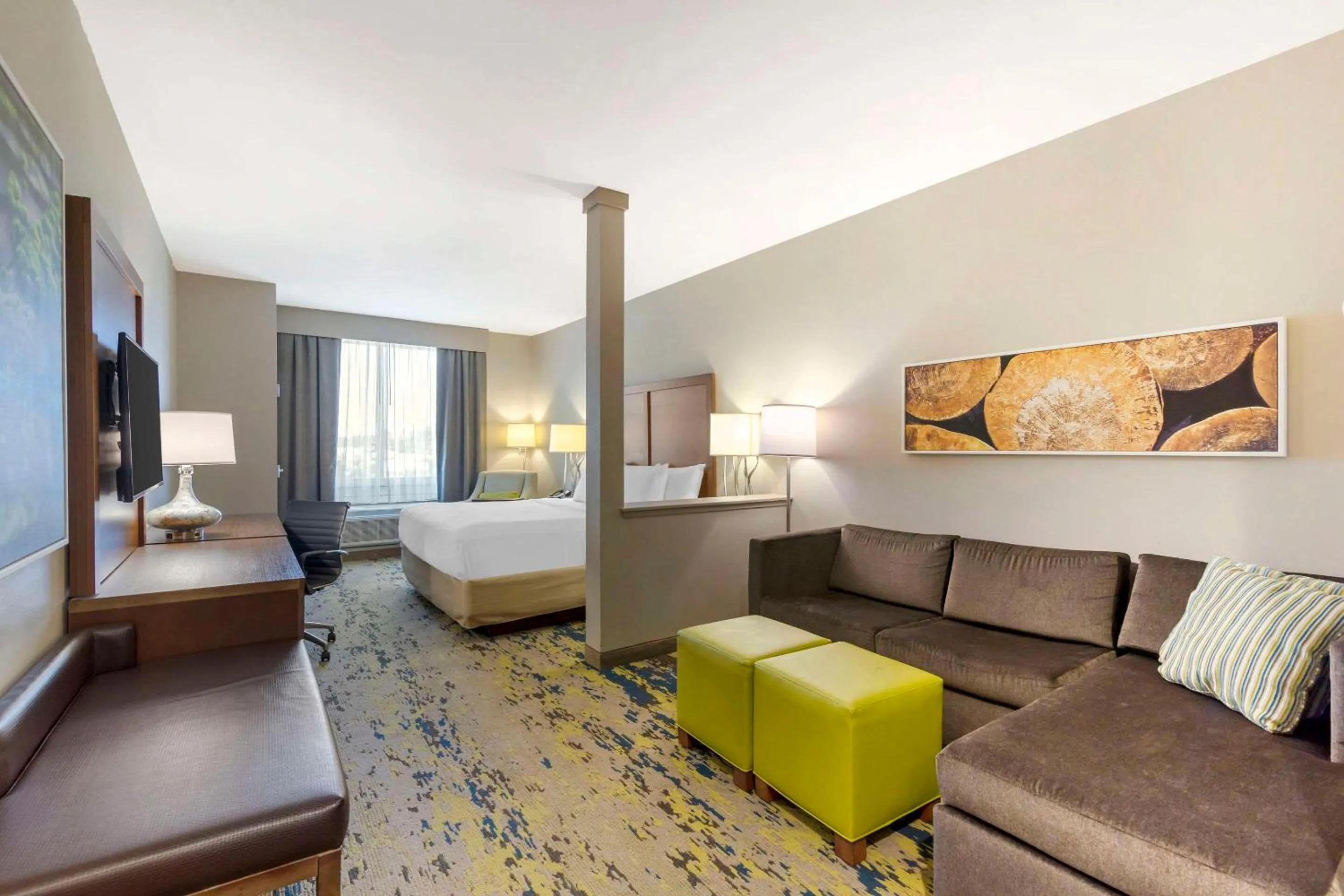 Bedroom, Bed in Comfort Inn & Suites Valdosta I-75