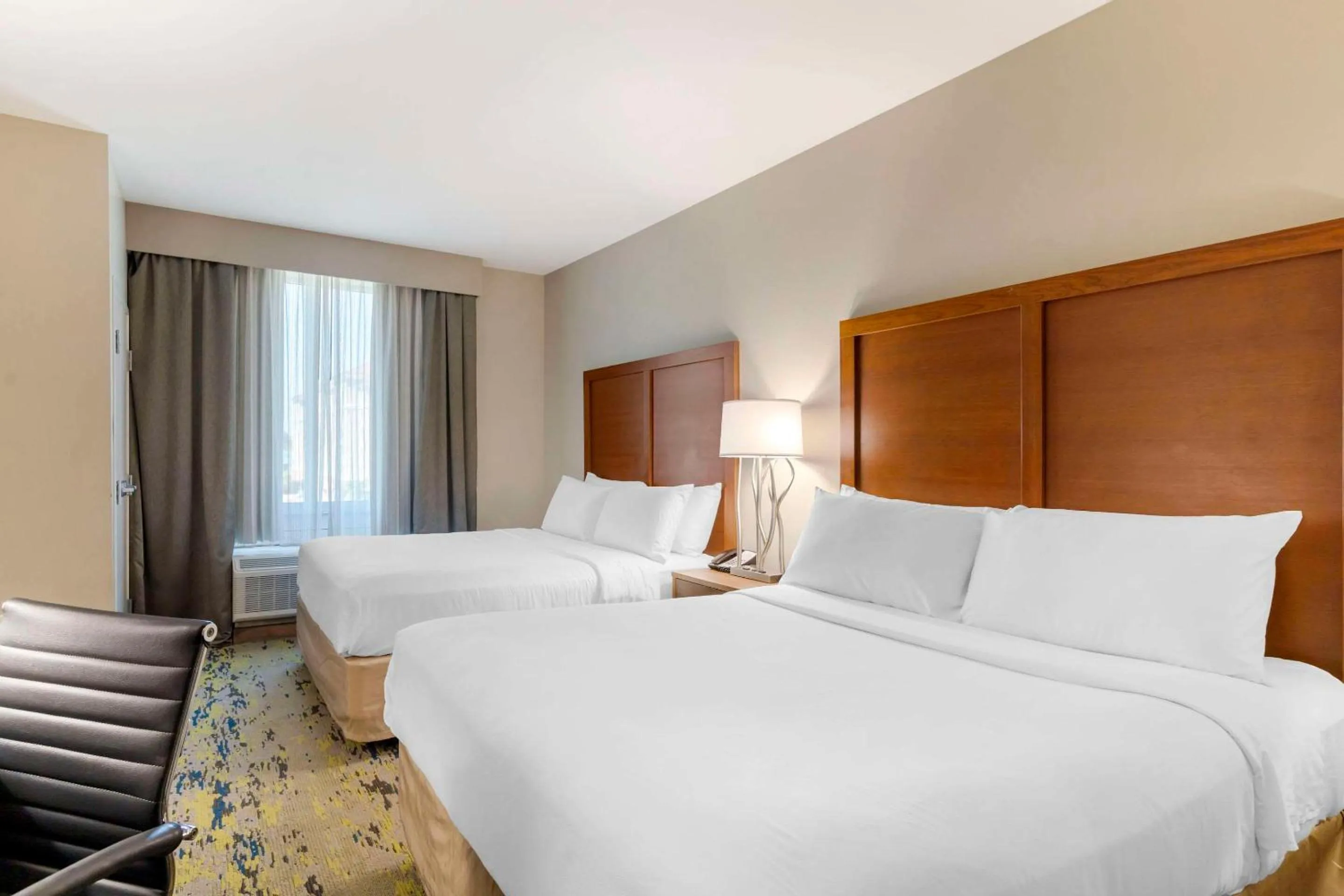 Bedroom, Bed in Comfort Inn & Suites Valdosta I-75